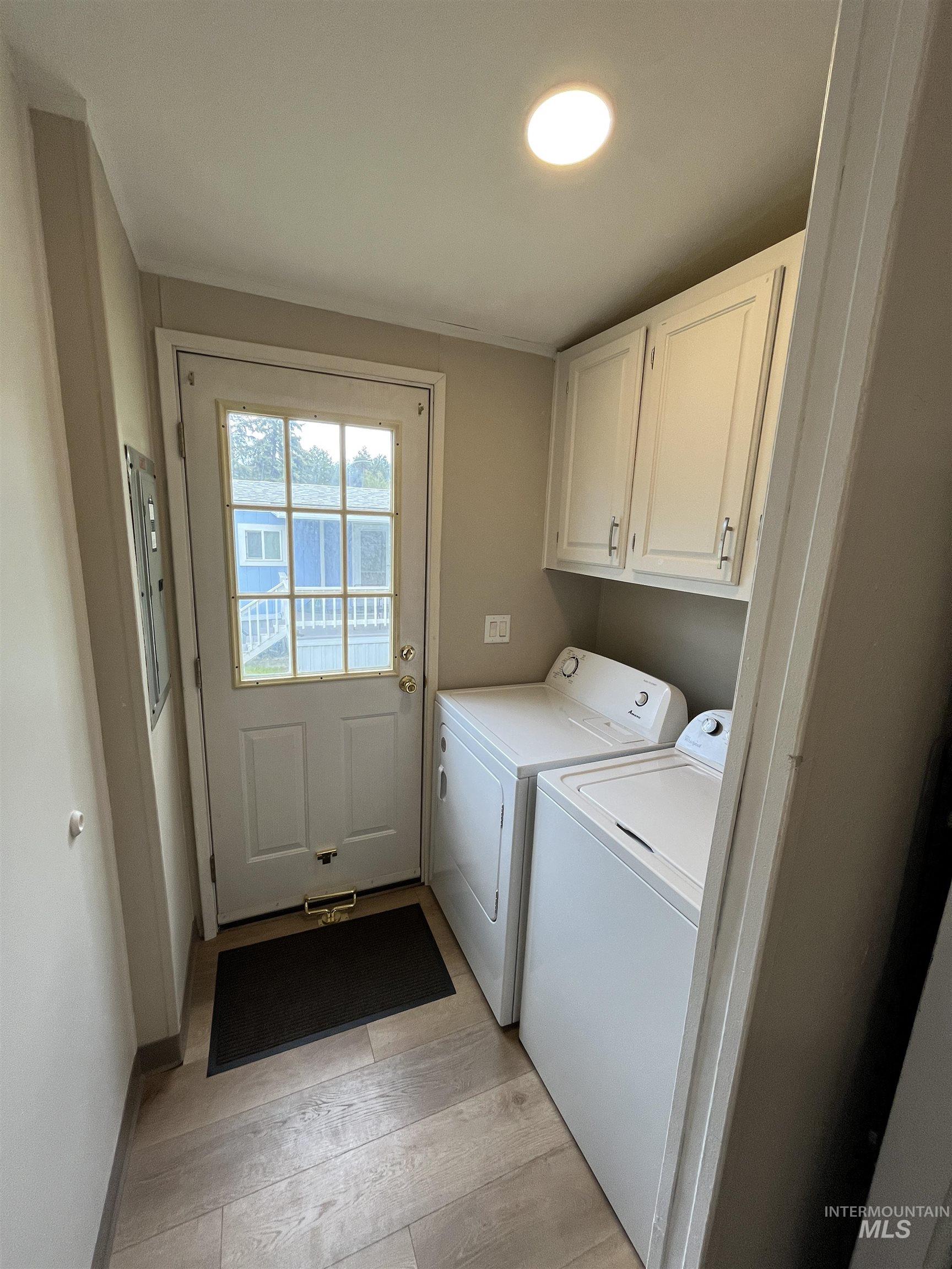 411 N Almon Property Photo 7