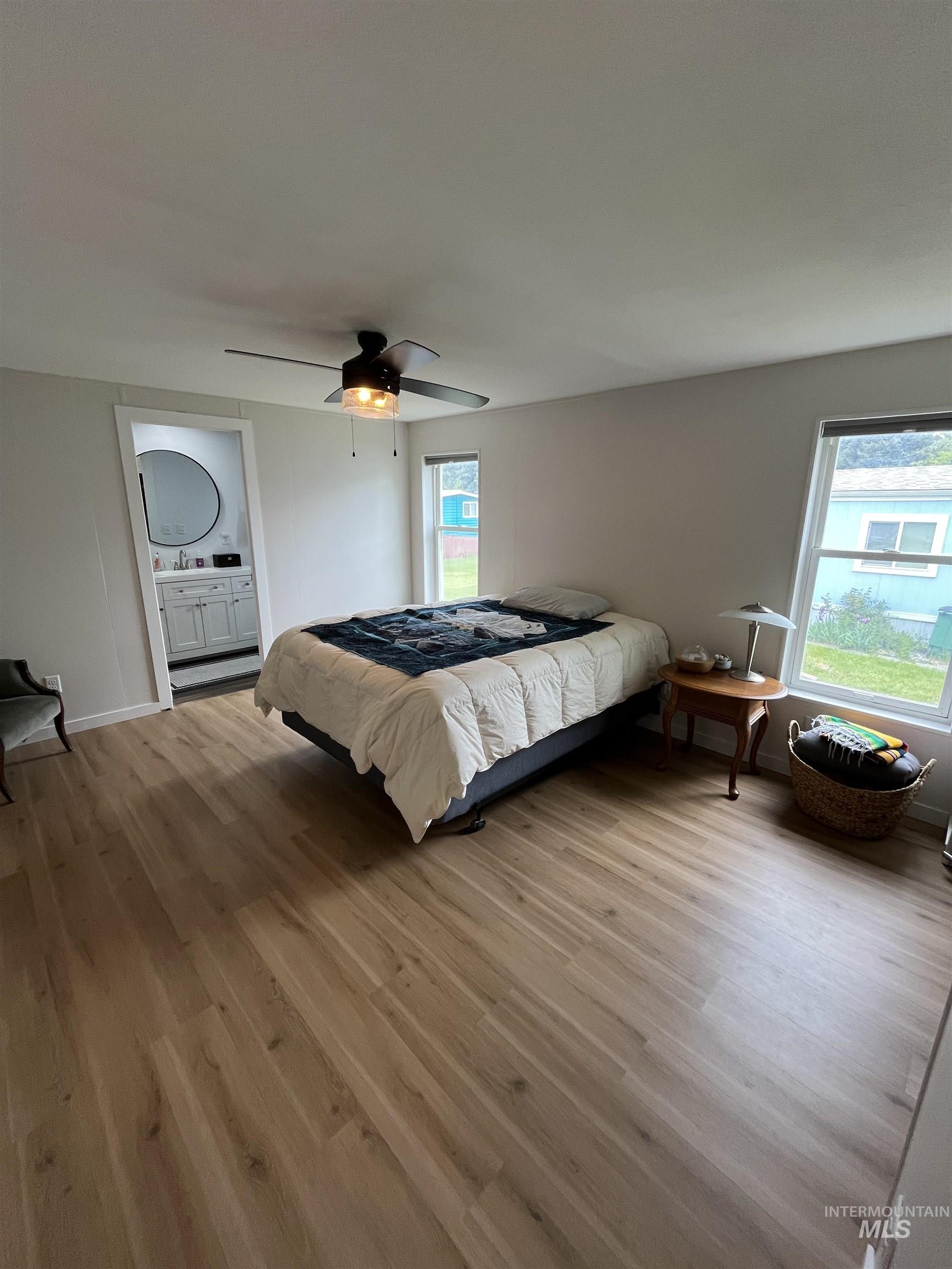 411 N Almon Property Photo 8