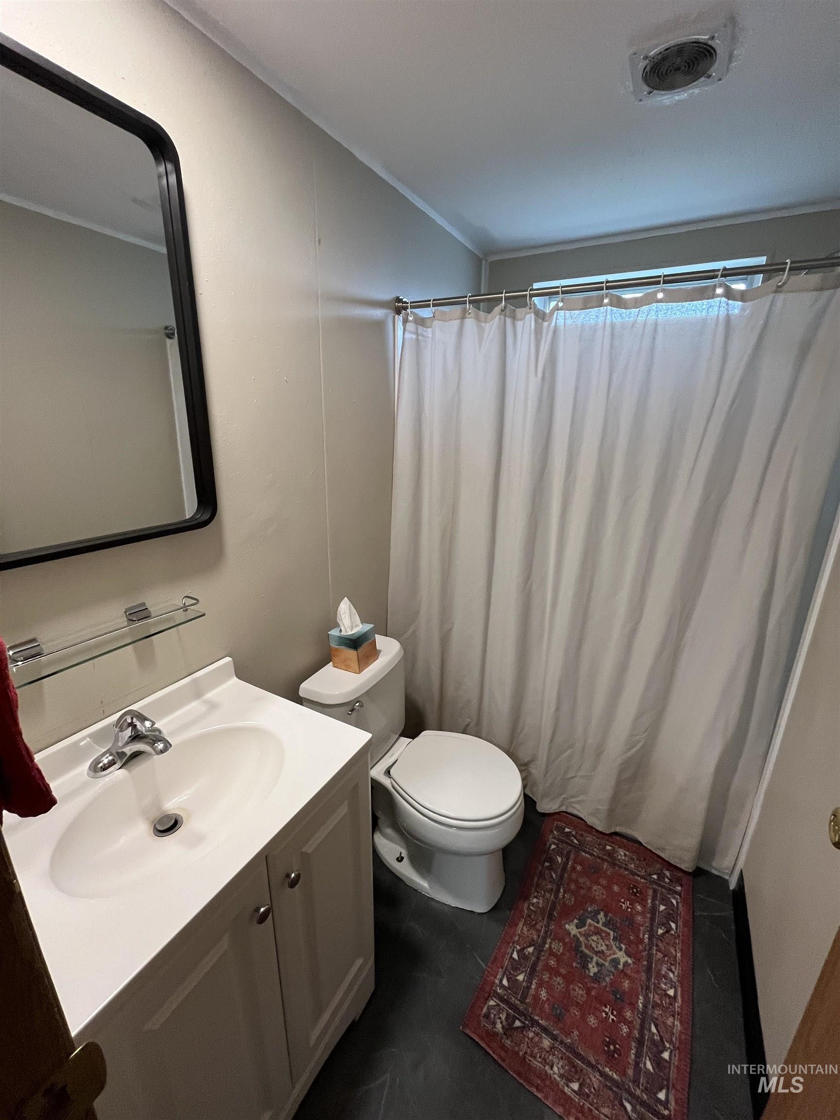 411 N Almon Property Photo 11