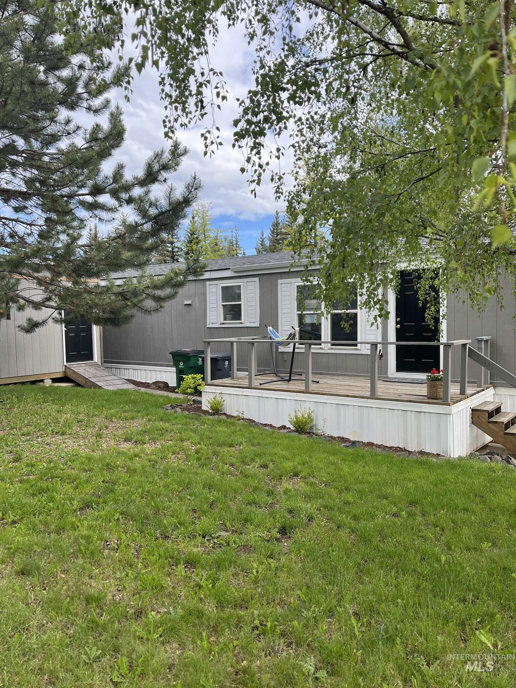 411 N Almon Property Photo 15