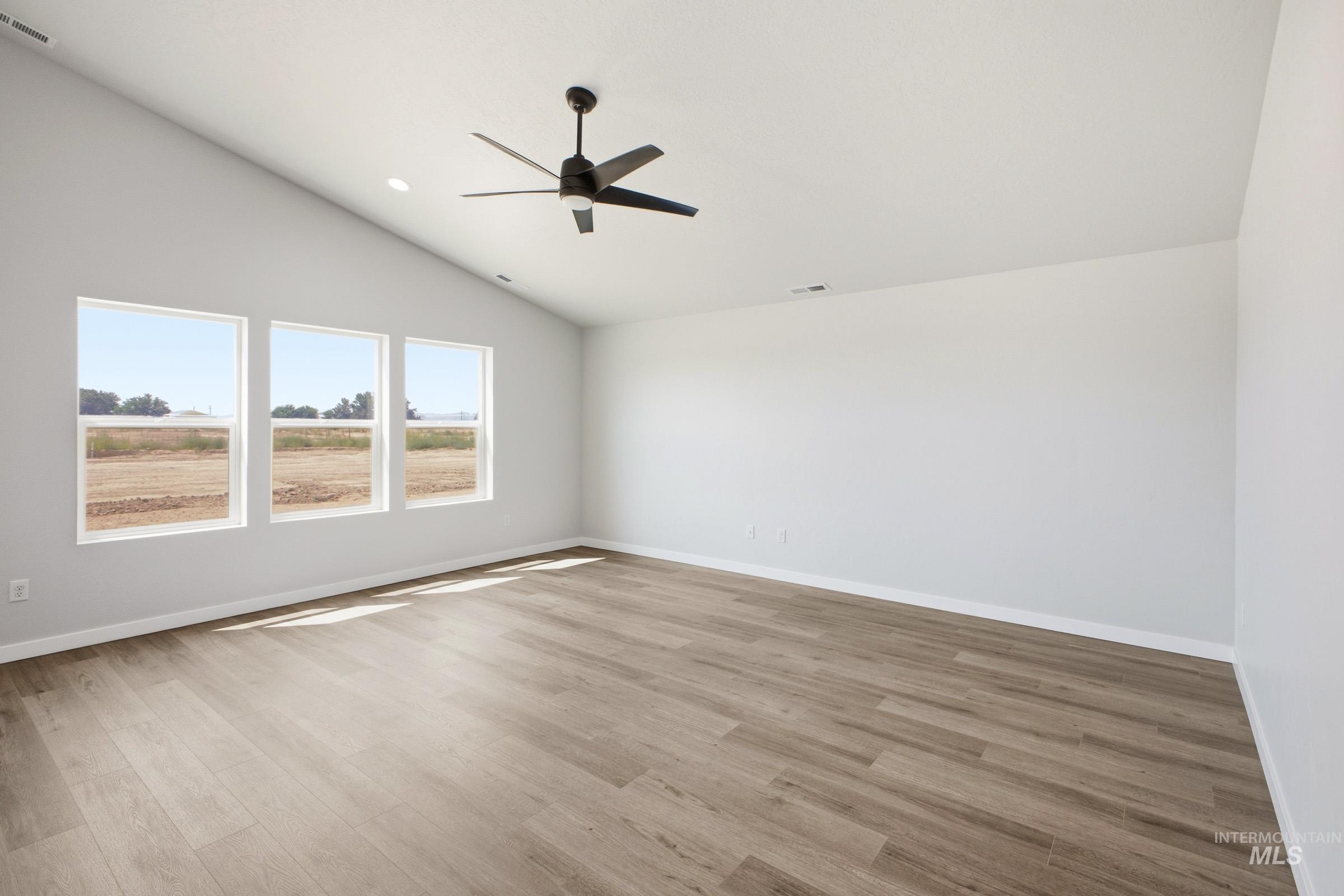 12777 Ropers St Property Photo 7