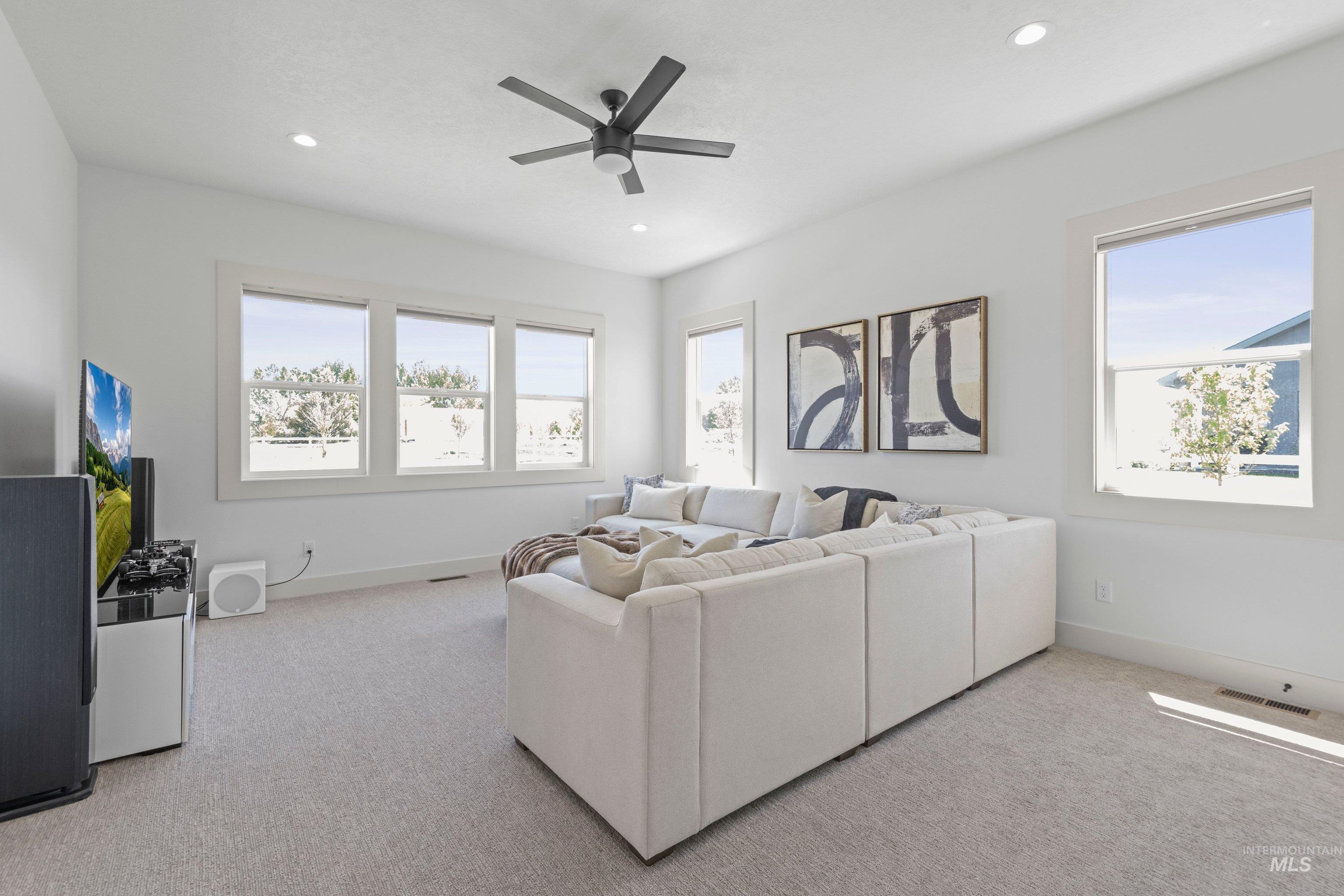 24990 Belgian Way Property Photo 33