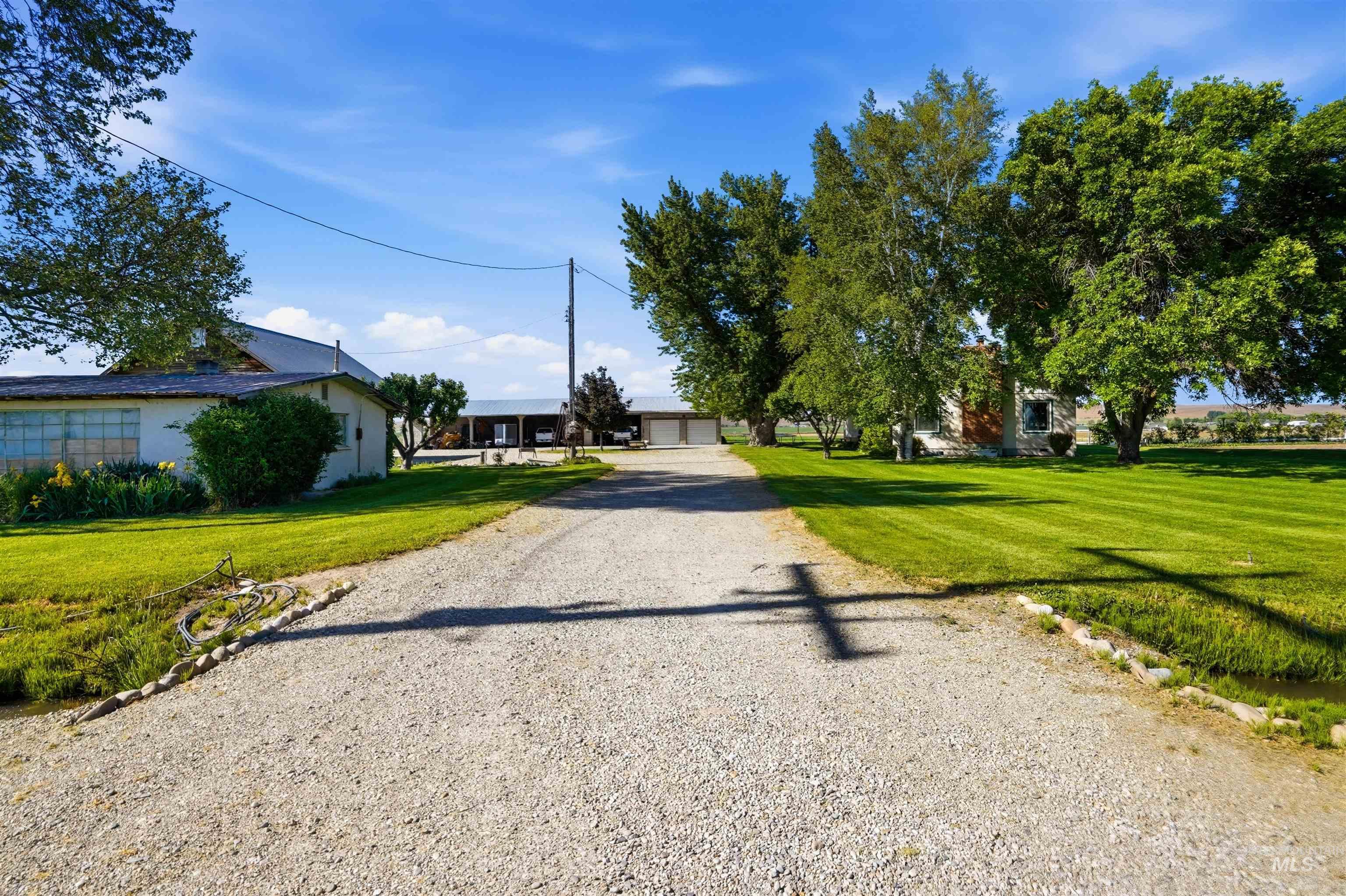 8600 Hillview Rd Property Photo 10