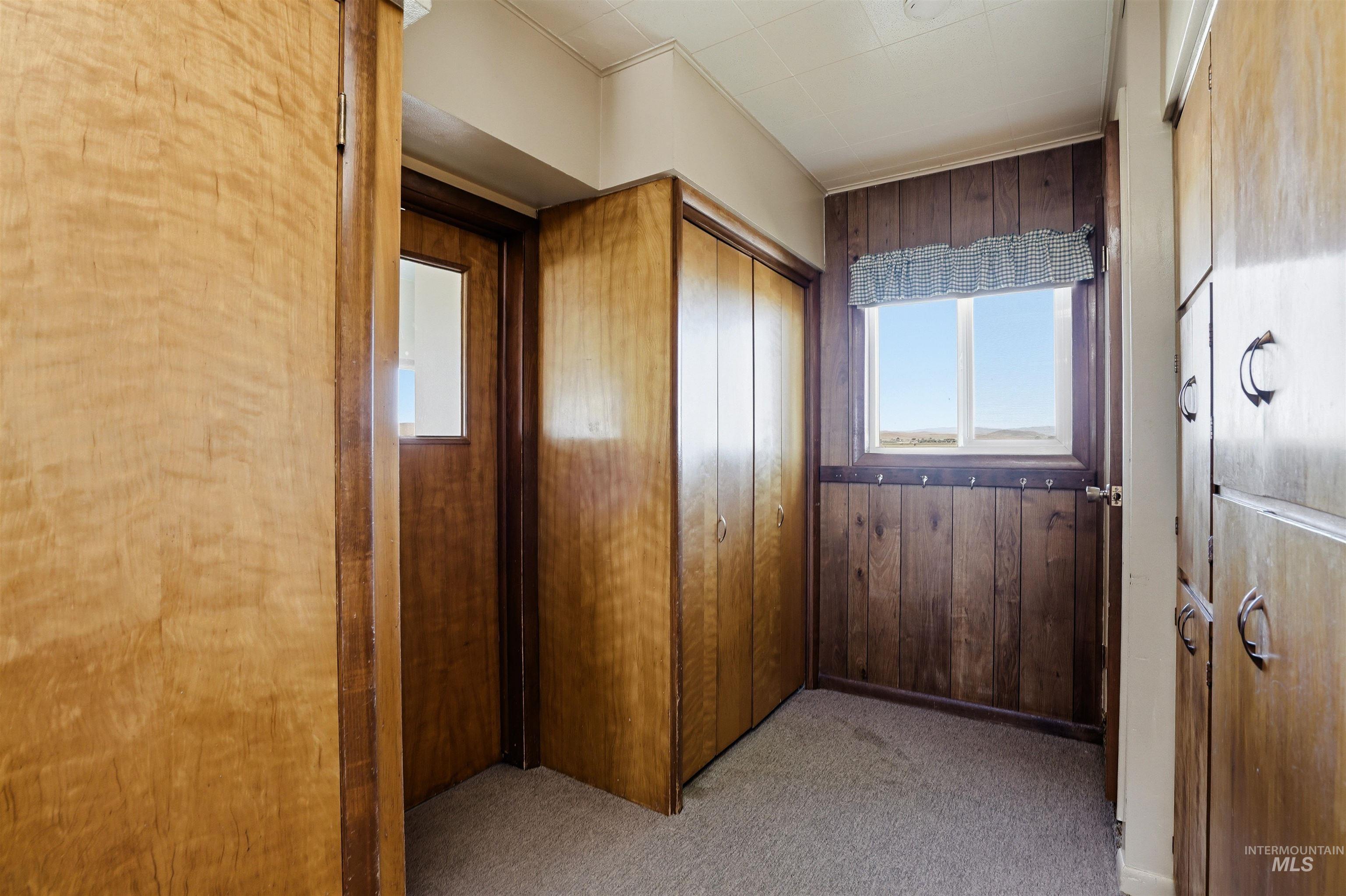 8600 Hillview Rd Property Photo 37