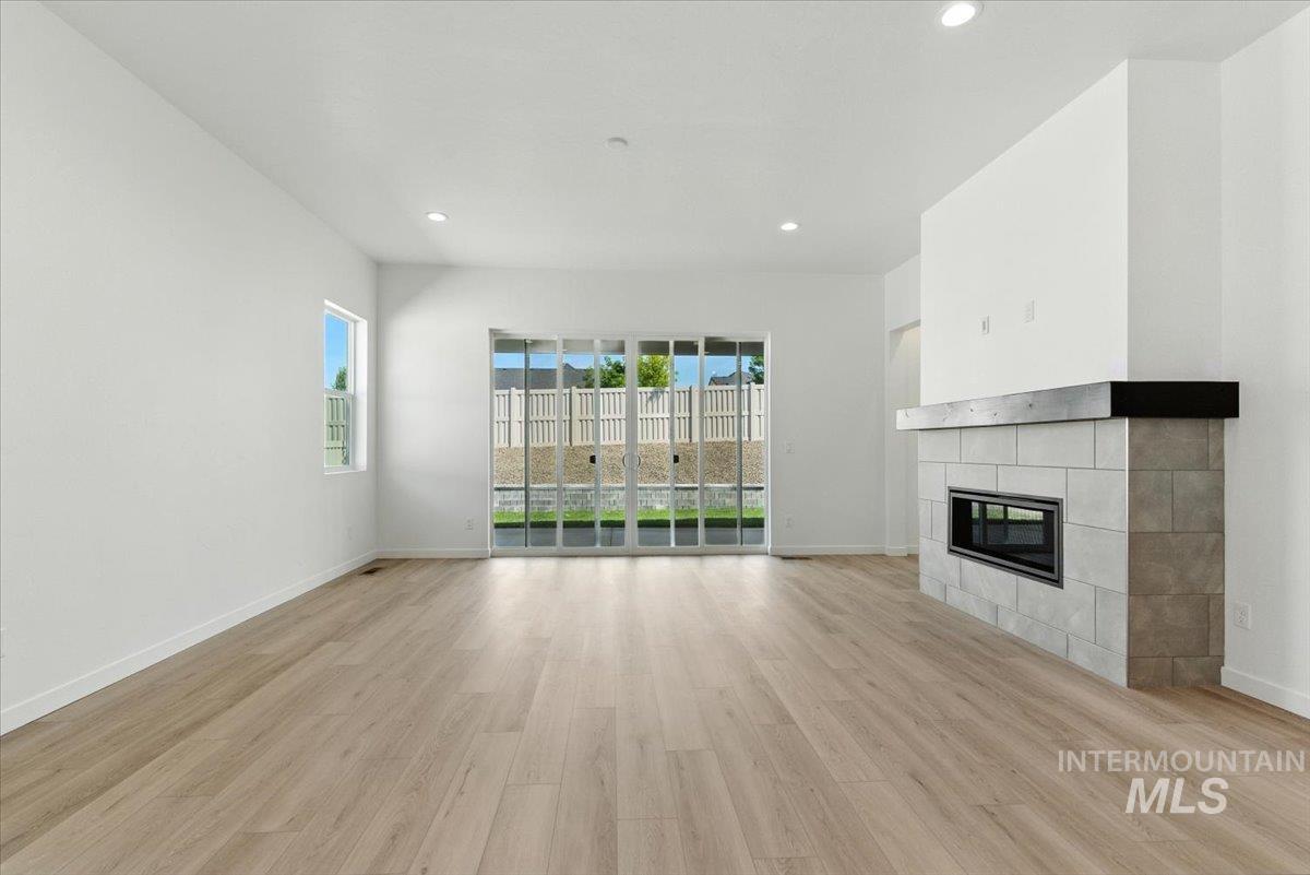 3751 S Anise Ave Property Photo 12