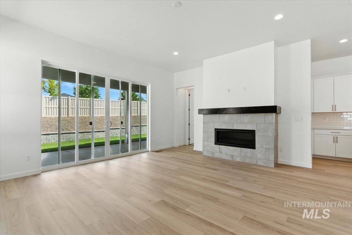 3751 S Anise Ave Property Photo 13