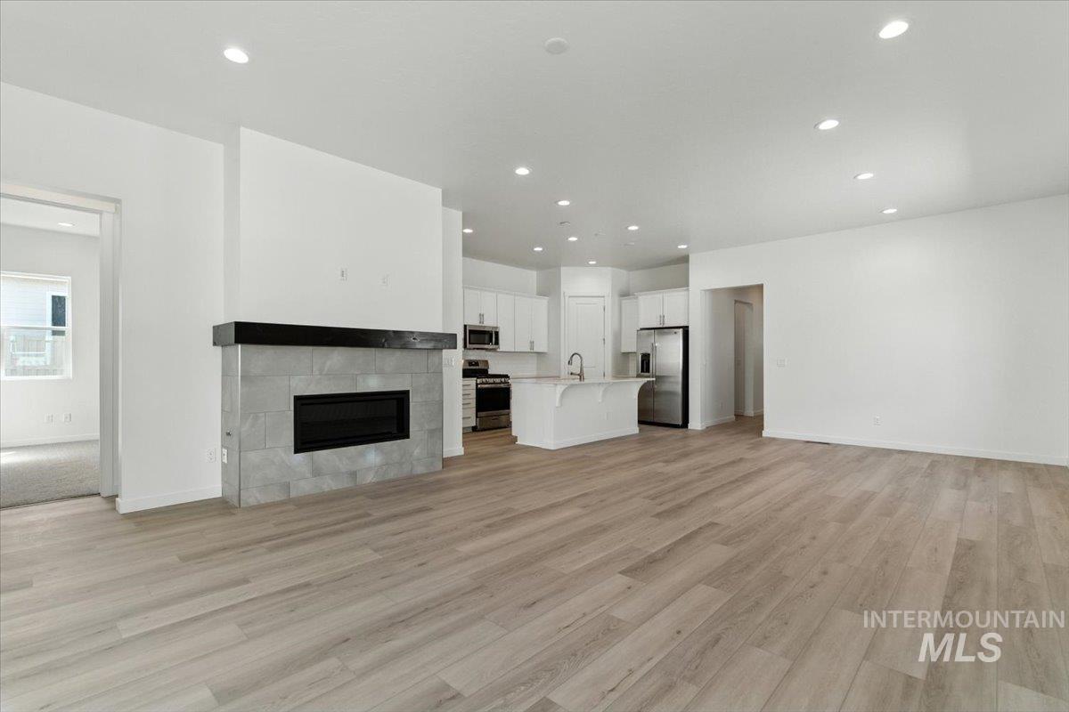 3751 S Anise Ave Property Photo 14