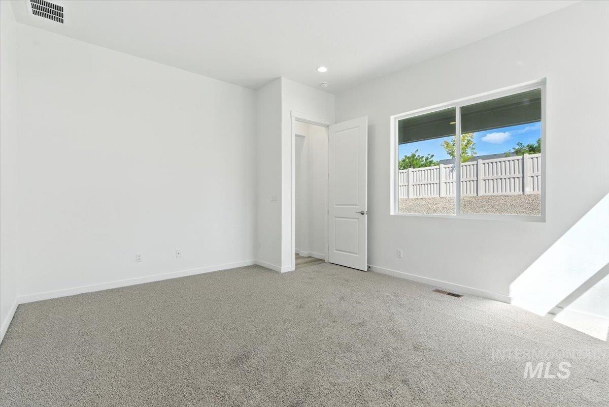 3751 S Anise Ave Property Photo 18