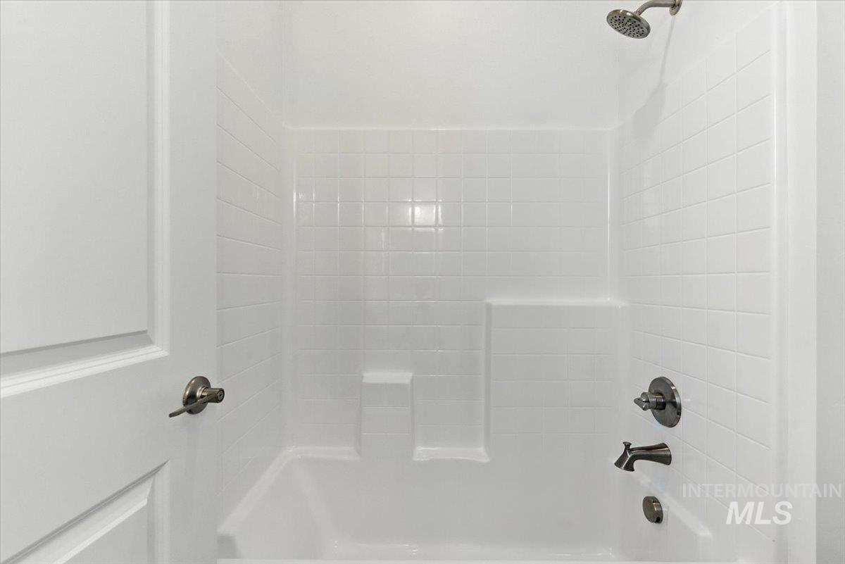 3751 S Anise Ave Property Photo 25