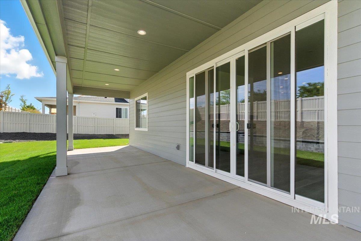 3751 S Anise Ave Property Photo 31