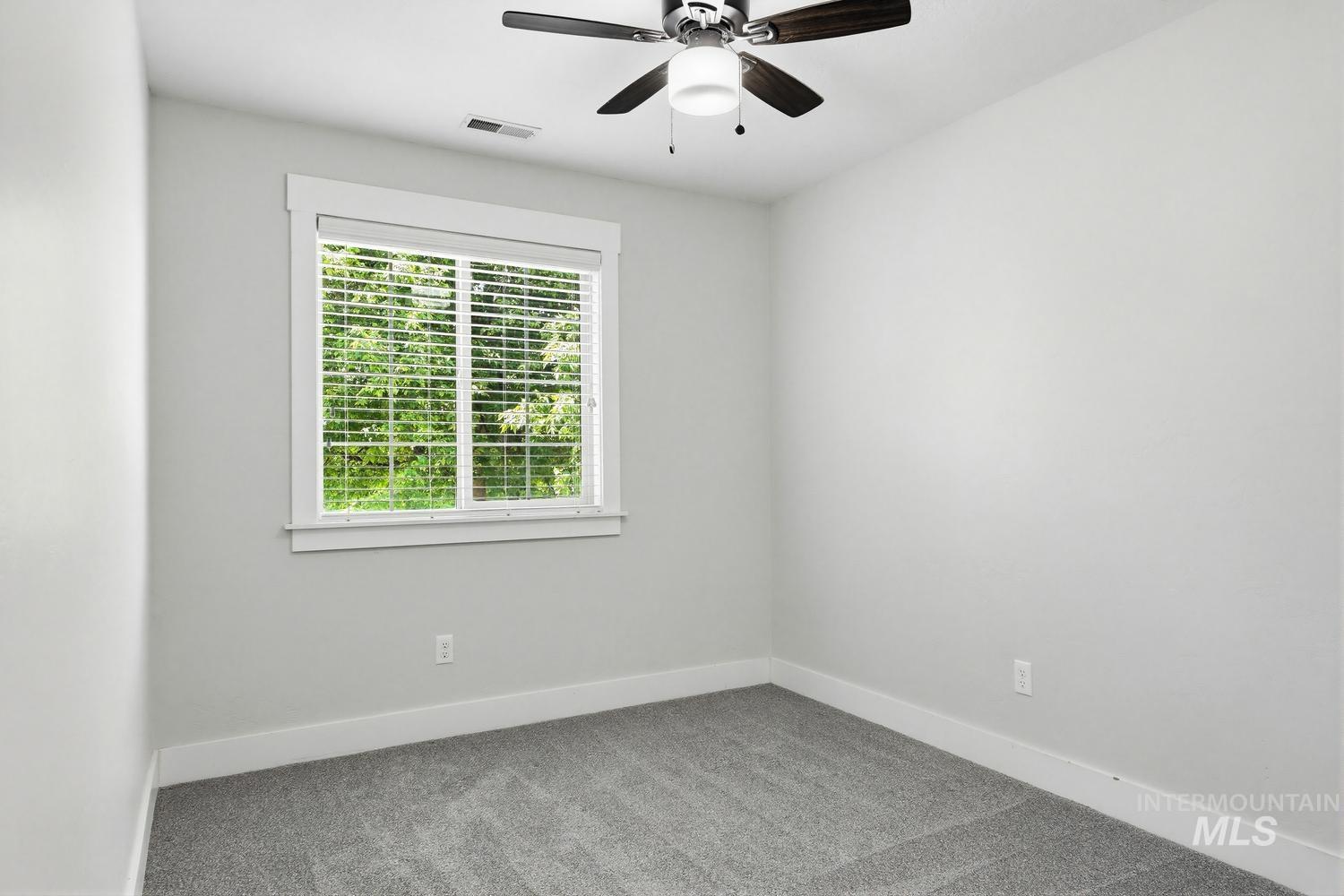 2670 S Gatewood Ln Property Photo 26