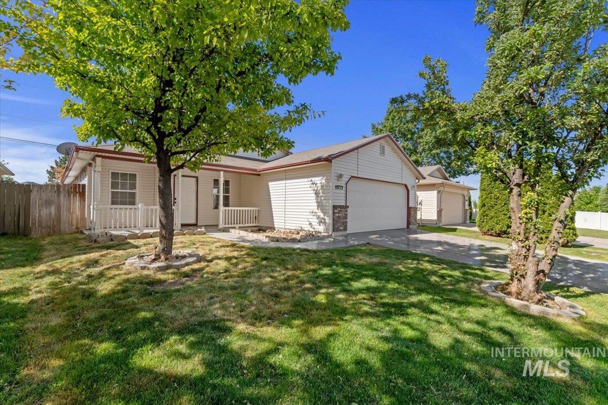 10773 Gossamer St Property Photo 2