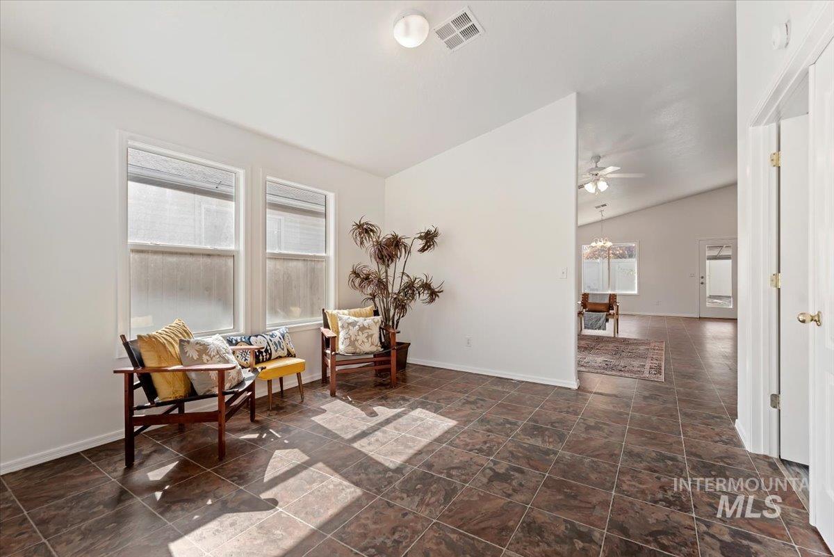 10773 Gossamer St Property Photo 4