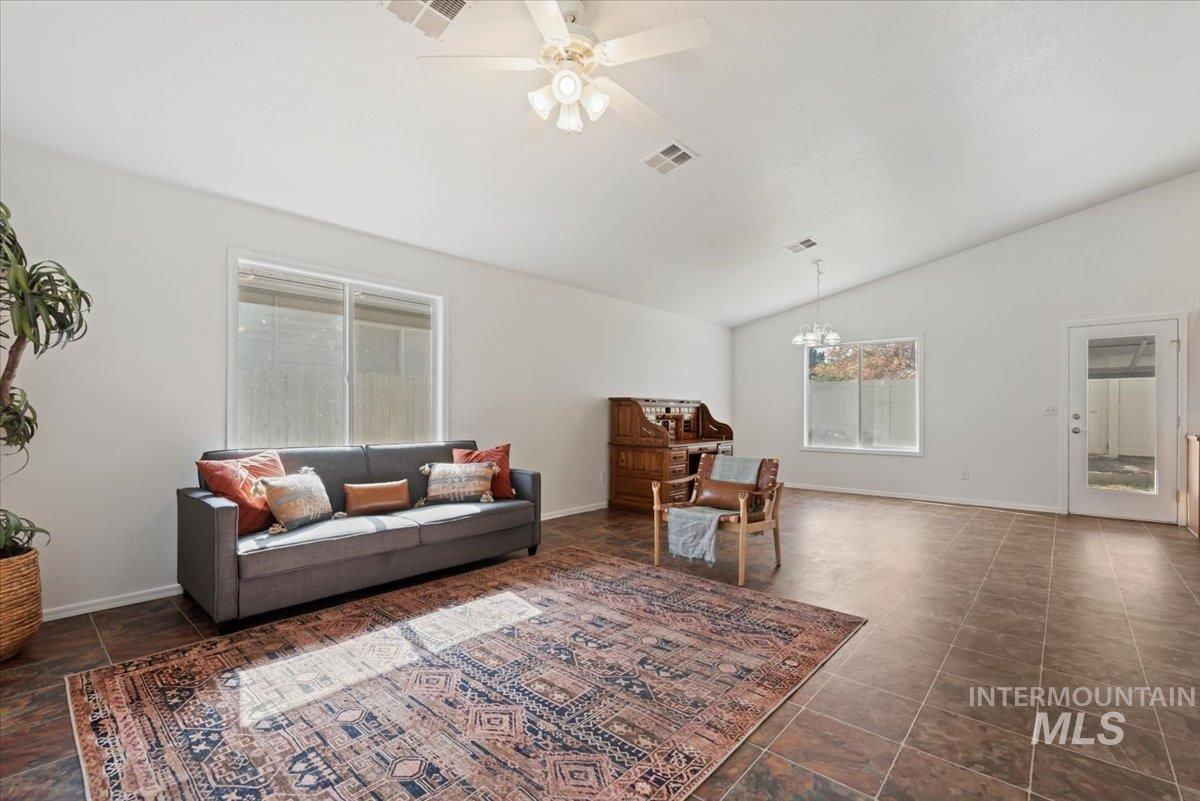 10773 Gossamer St Property Photo 5
