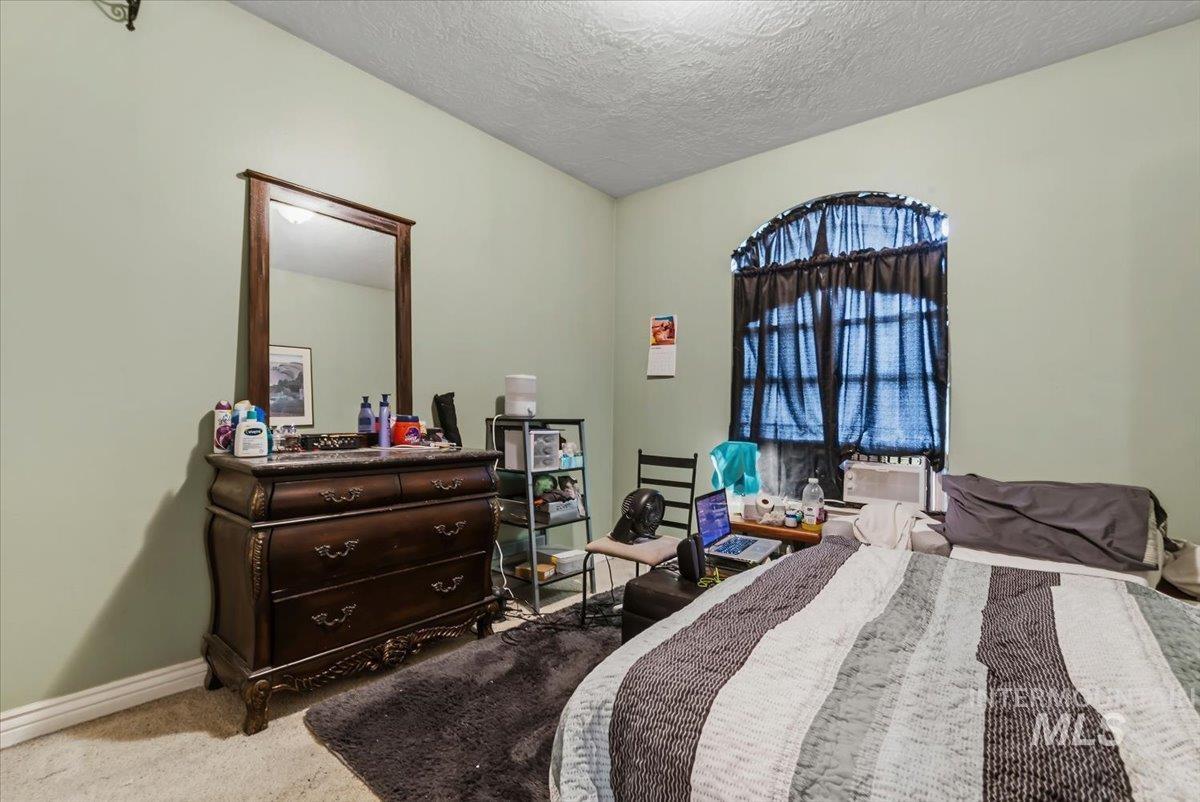 1807 S Linder Rd Property Photo 21