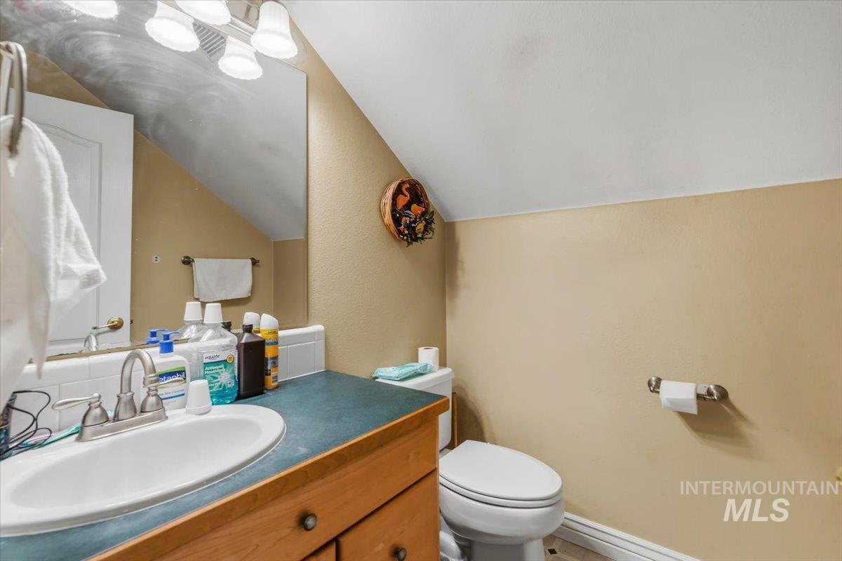 1807 S Linder Rd Property Photo 24