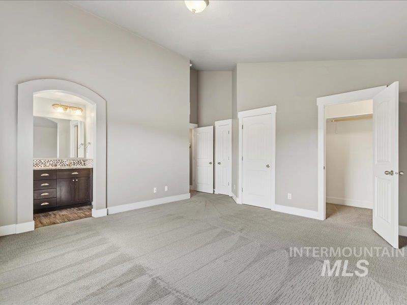 5821 W Quintale Property Photo 26