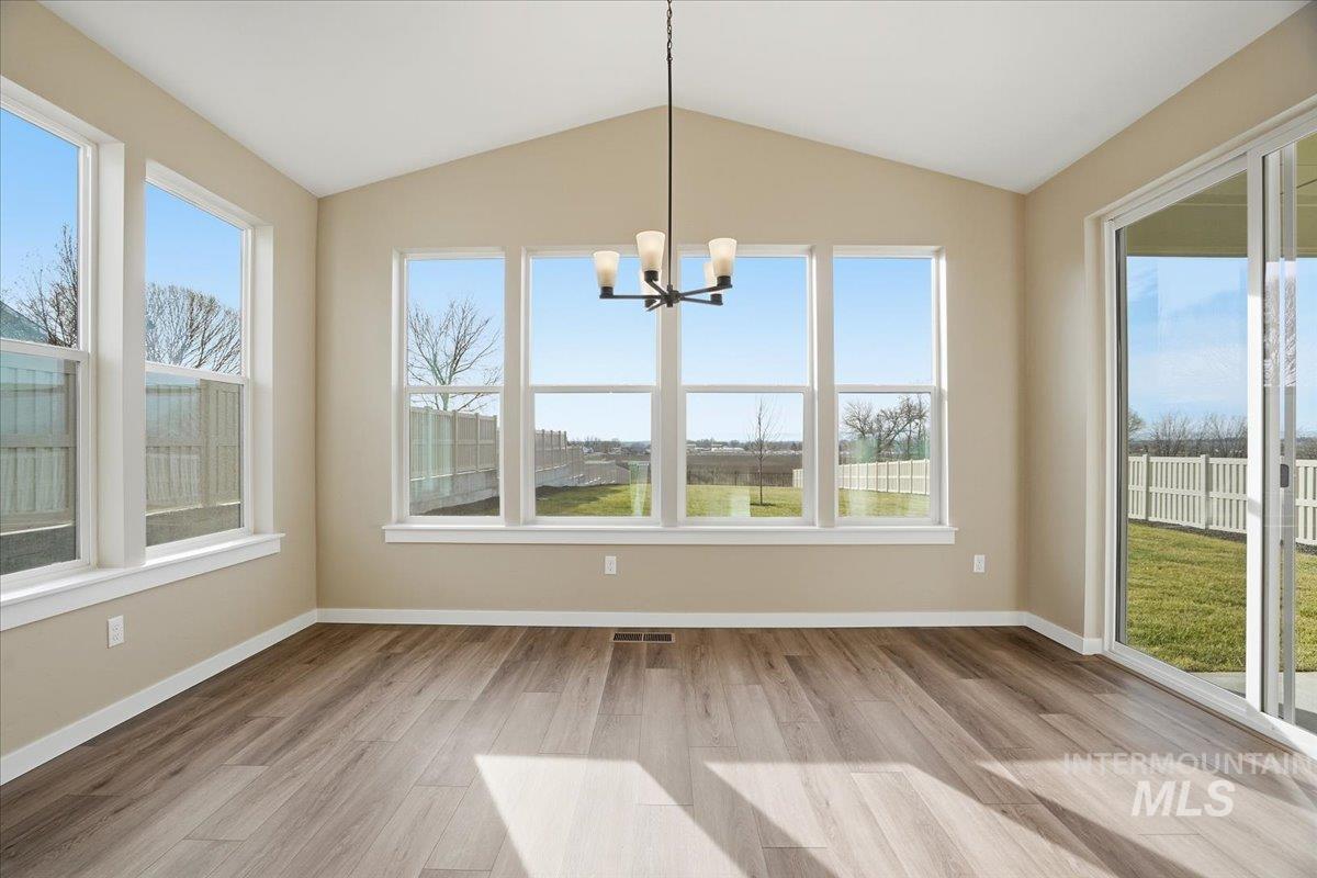 3807 S Anise Ave Property Photo 11