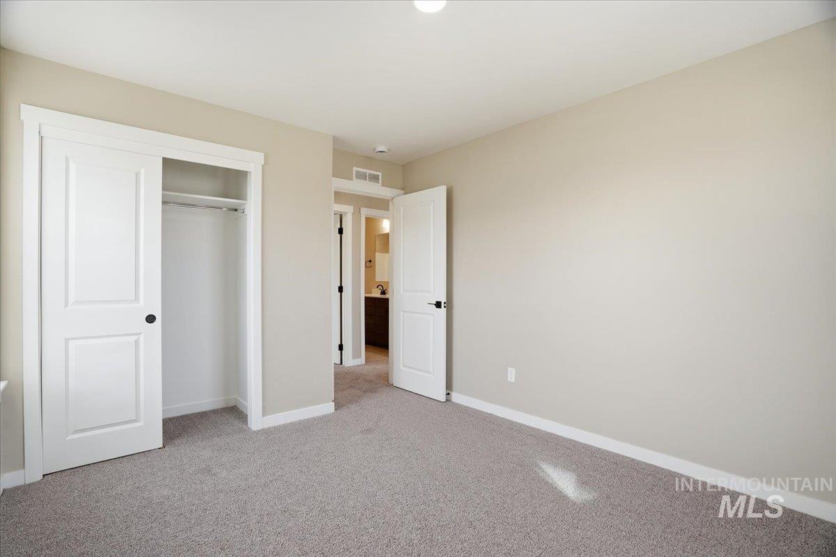 3807 S Anise Ave Property Photo 22