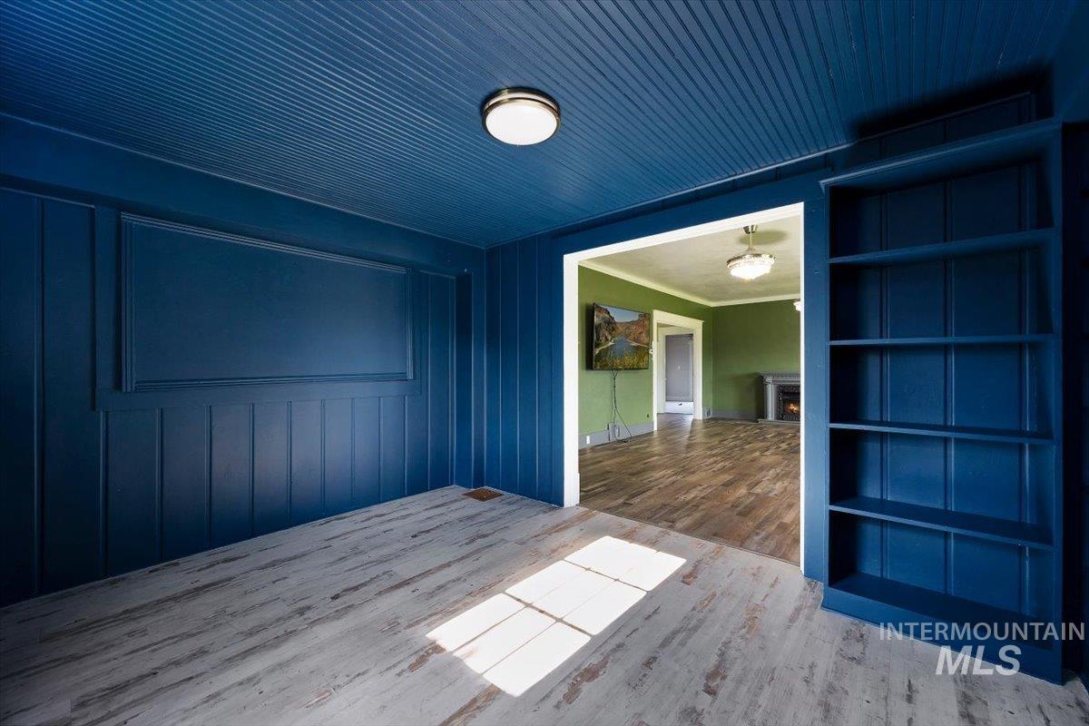 813 7th Property Photo 12