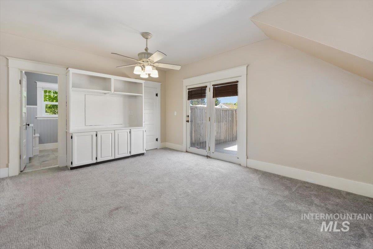 813 7th Property Photo 26