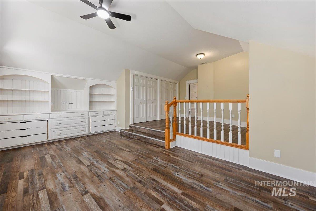 813 7th Property Photo 31