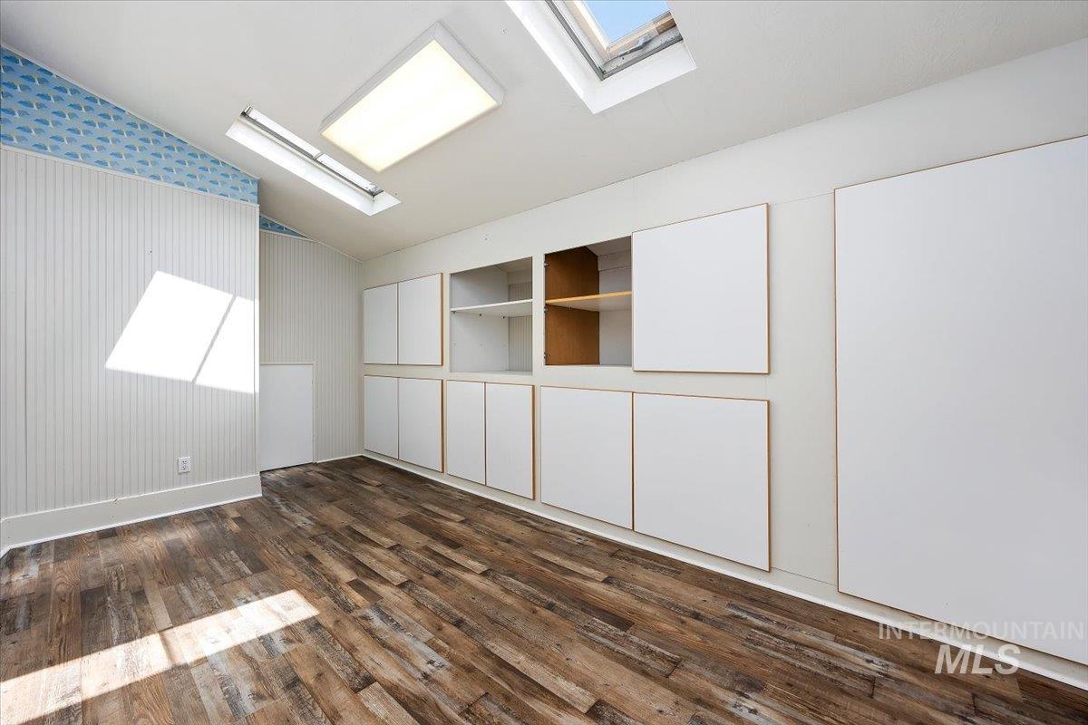 813 7th Property Photo 35