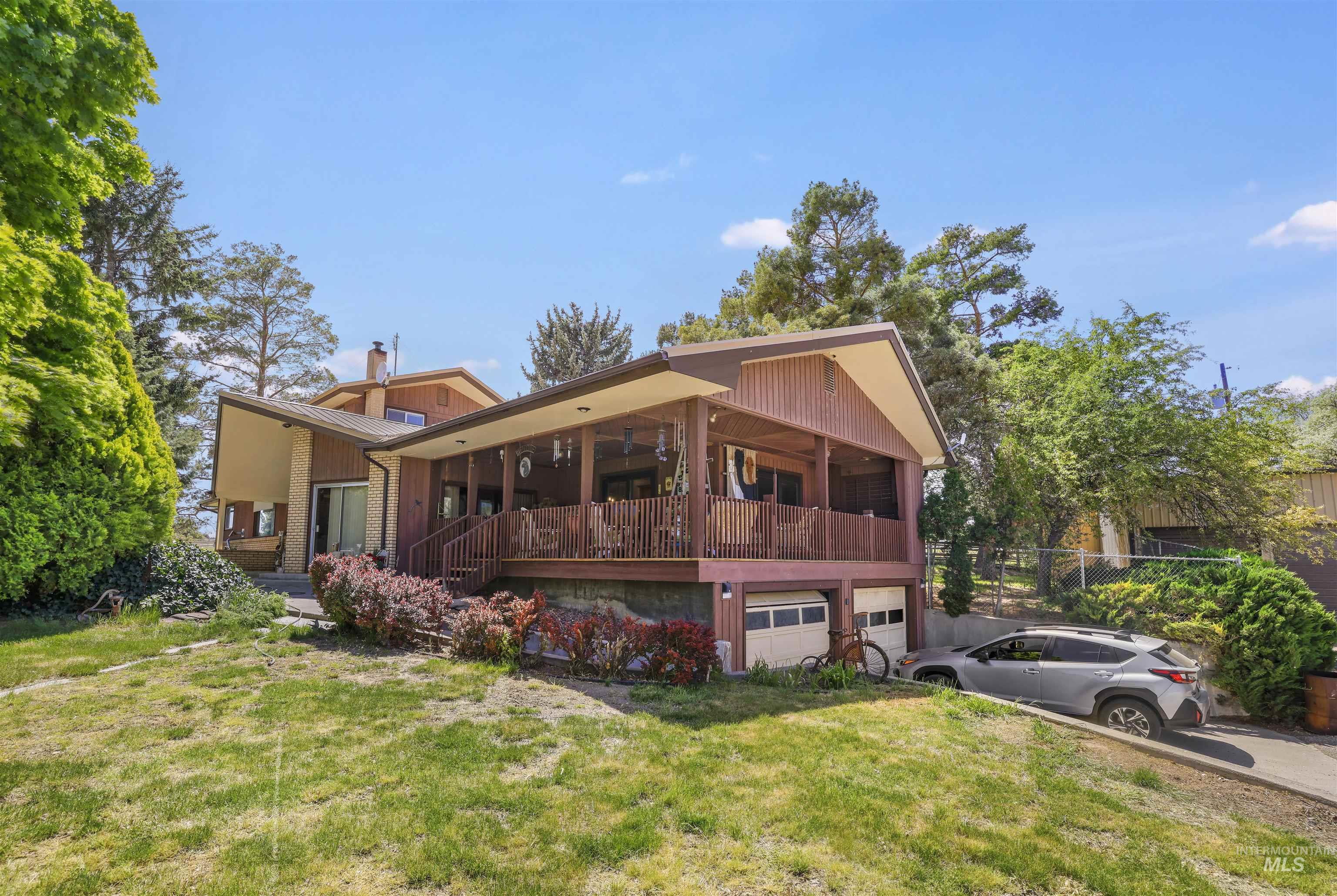 3685 N 2600 E Property Photo 2