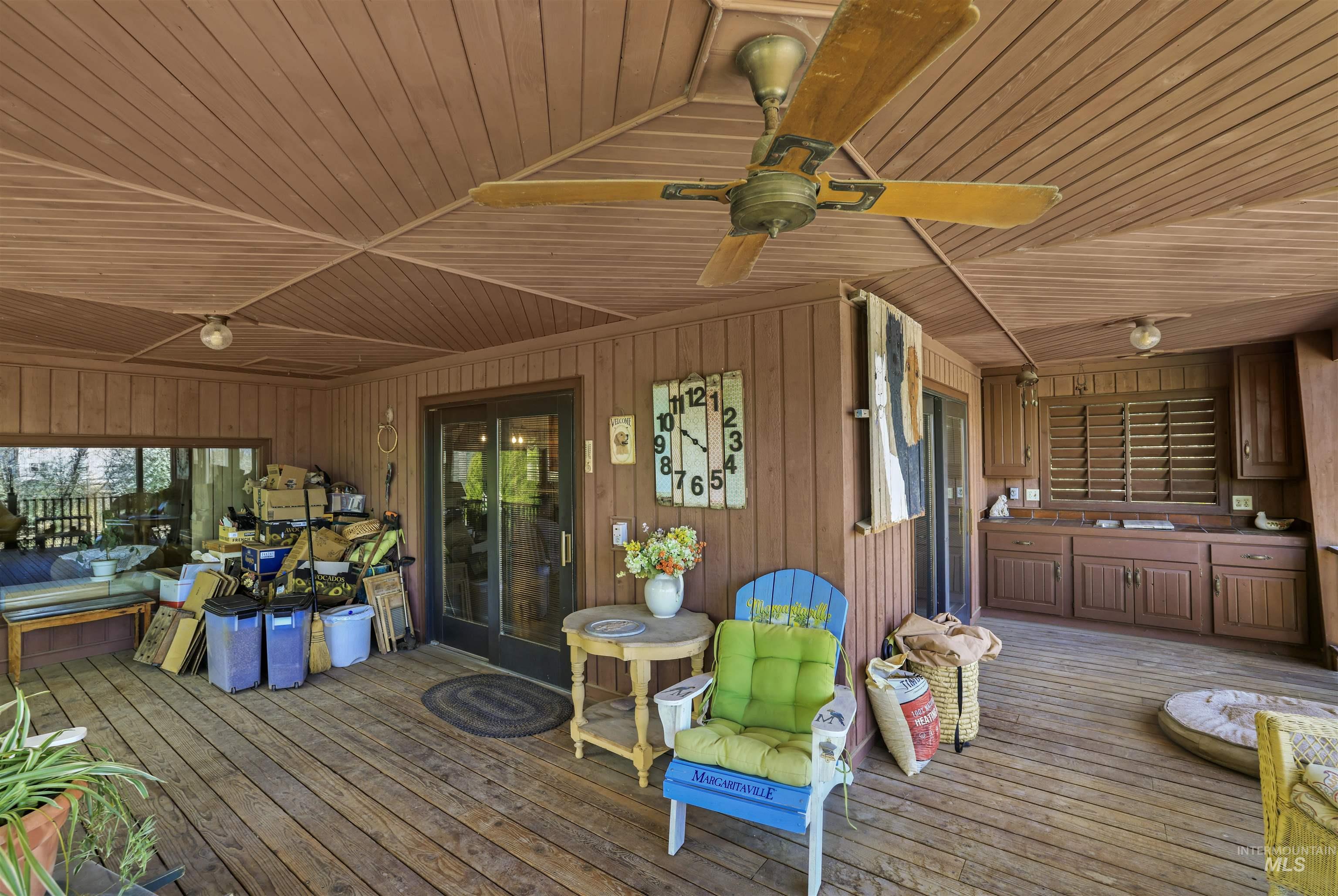3685 N 2600 E Property Photo 6