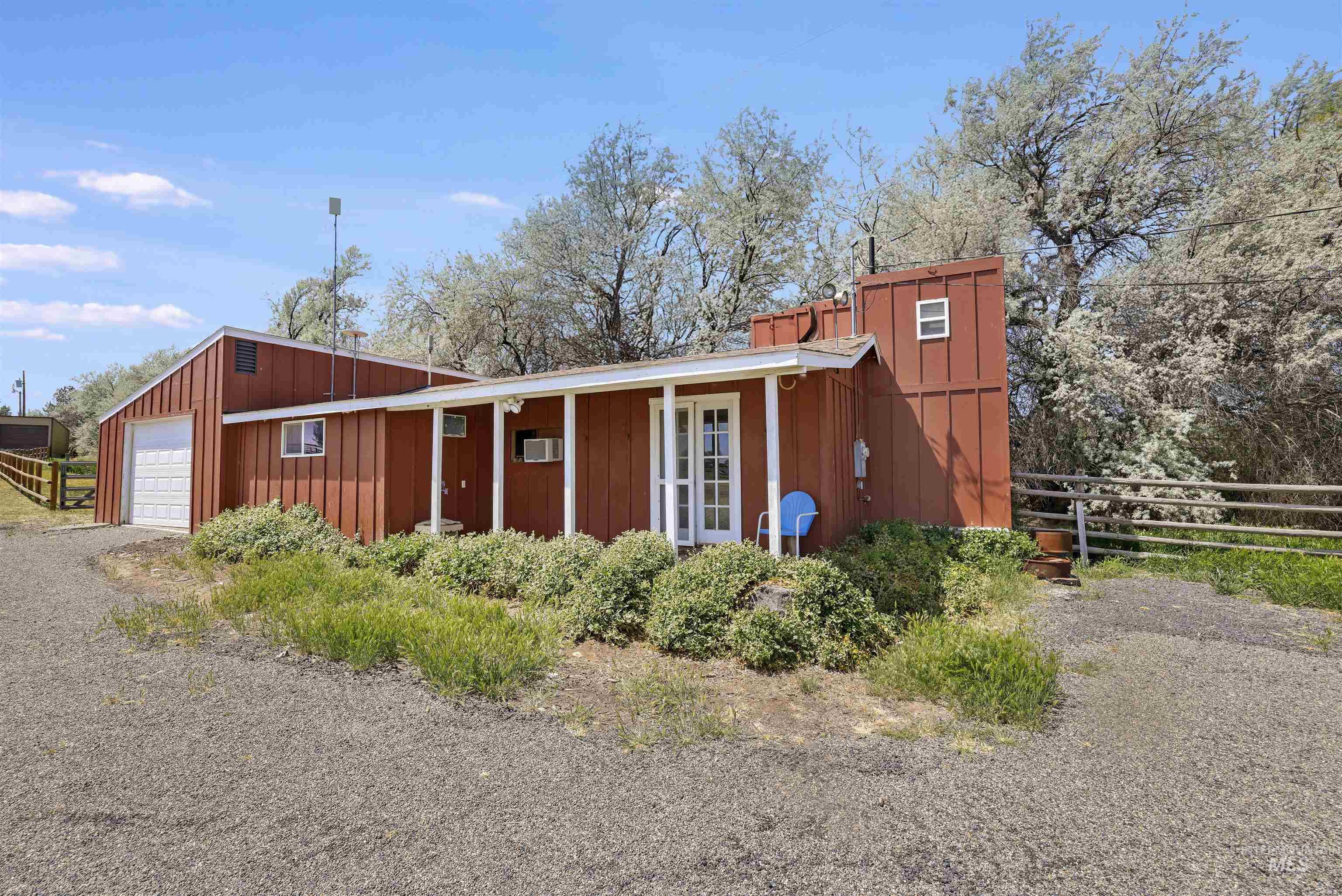 3685 N 2600 E Property Photo 21