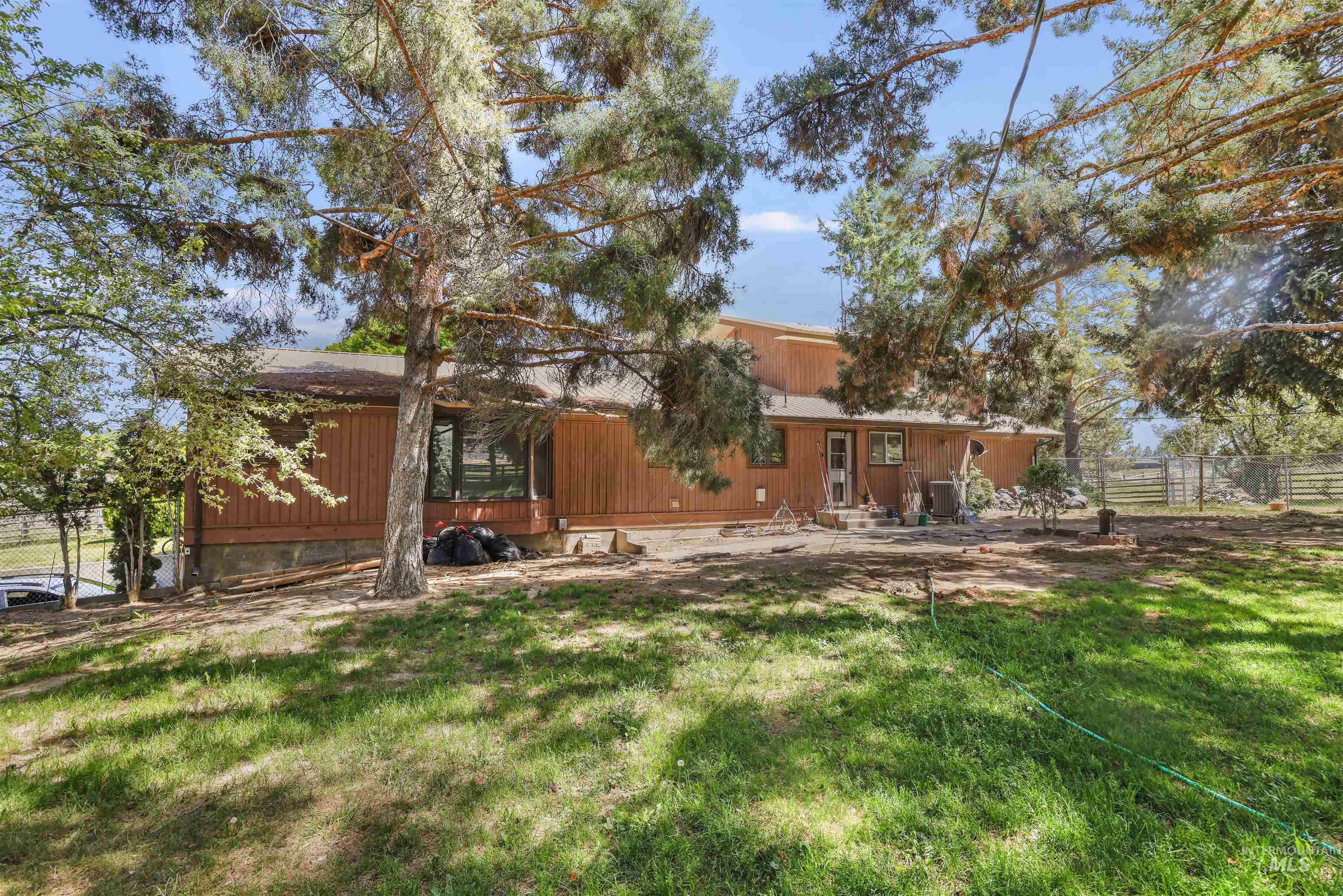 3685 N 2600 E Property Photo 31