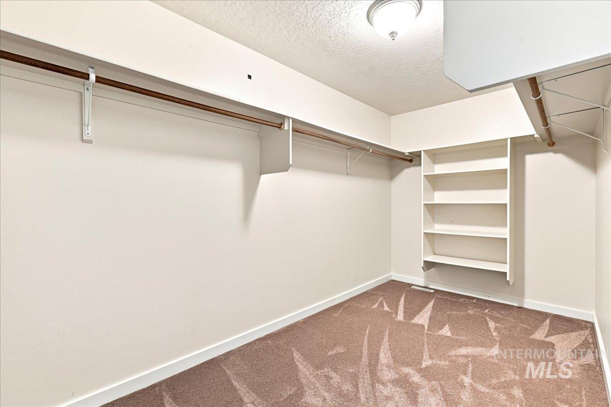 1760 N Bisque Avenue Property Photo 8