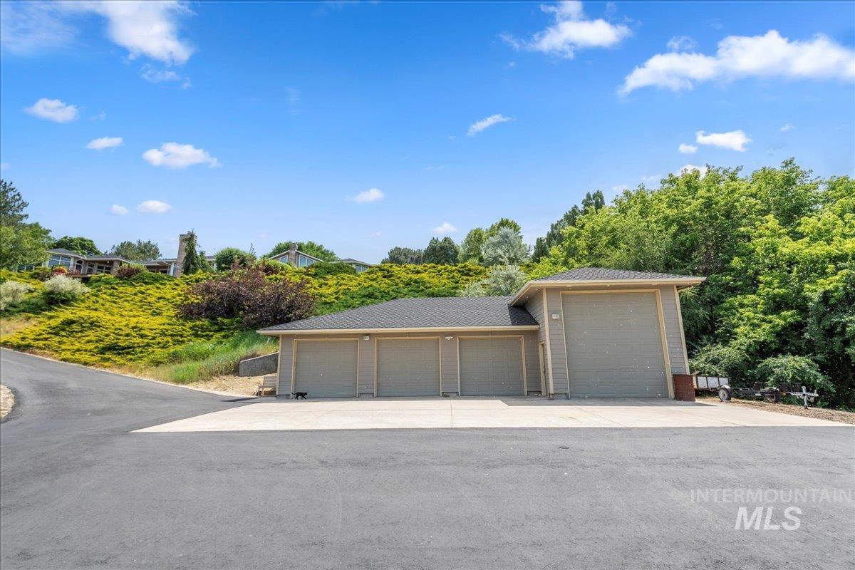 600 W River Heights Dr. Property Photo 43