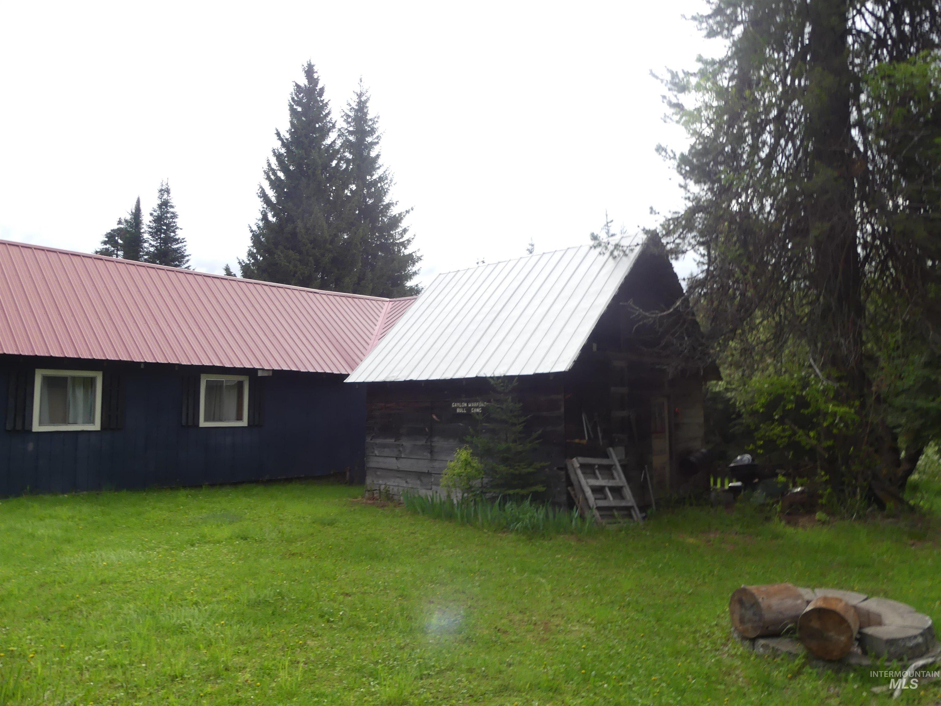 36975 Highway 11 Property Photo 18