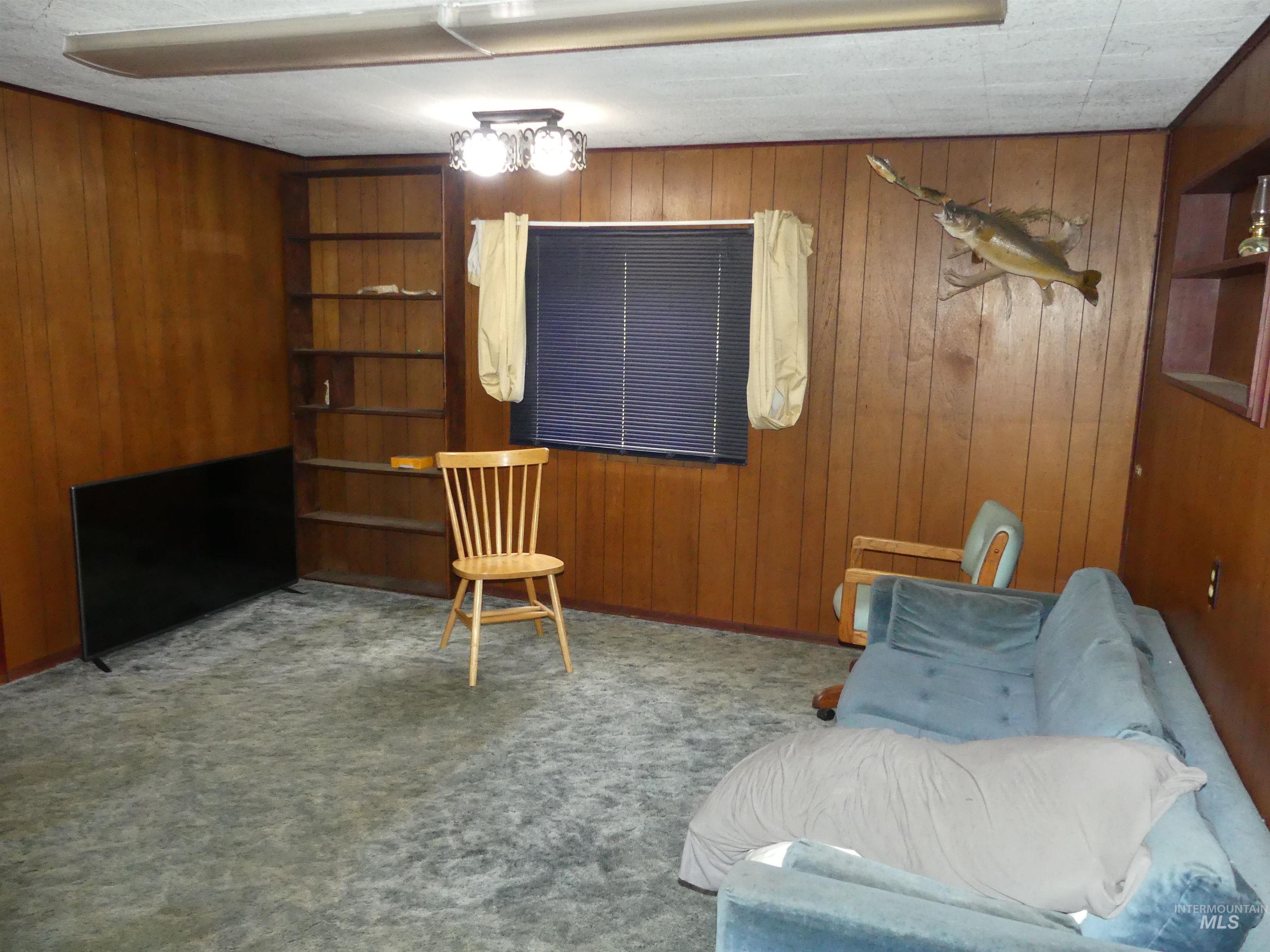 36975 Highway 11 Property Photo 26