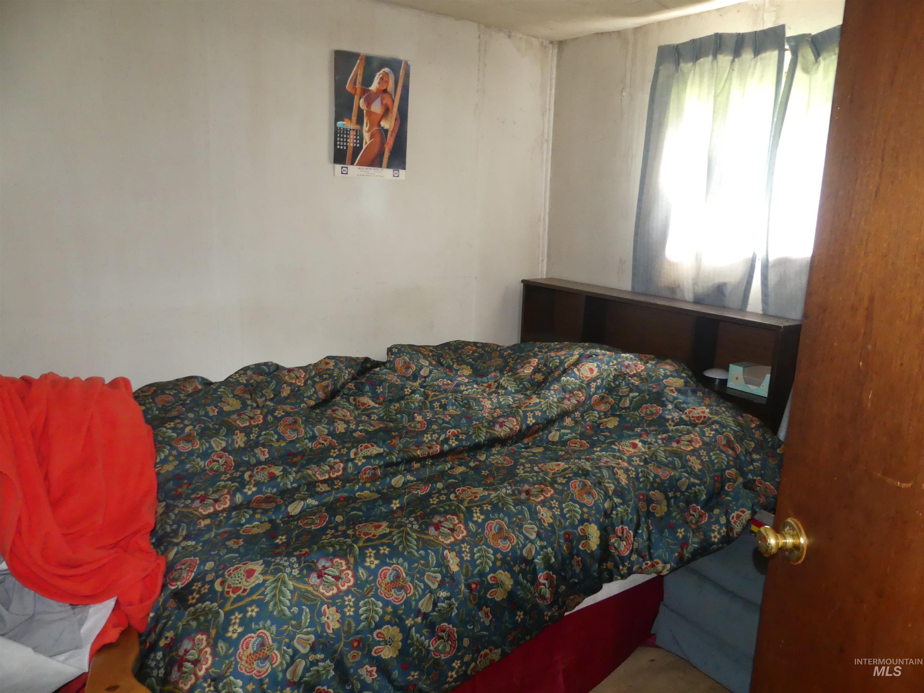 36975 Highway 11 Property Photo 27