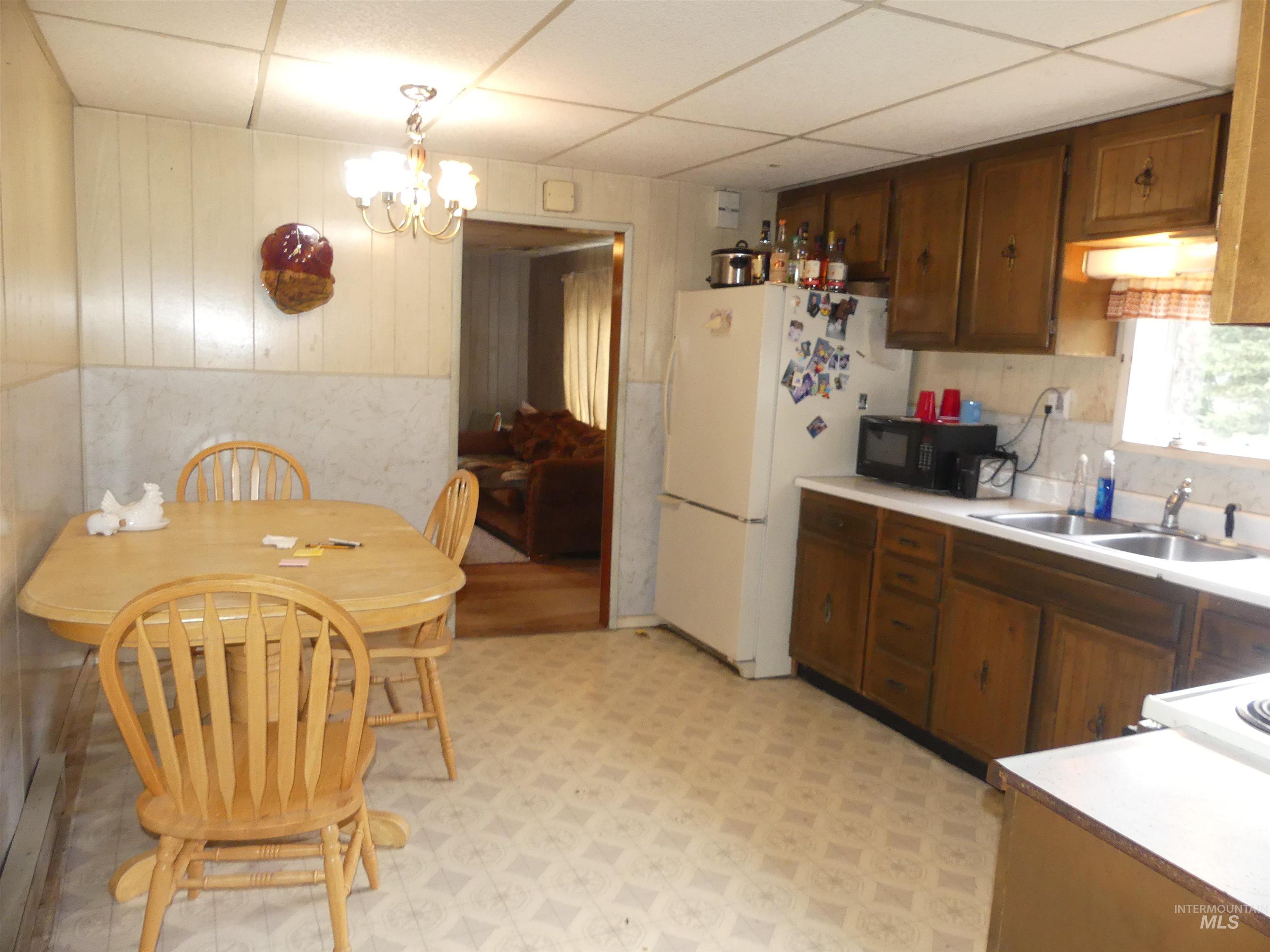 36975 Highway 11 Property Photo 35