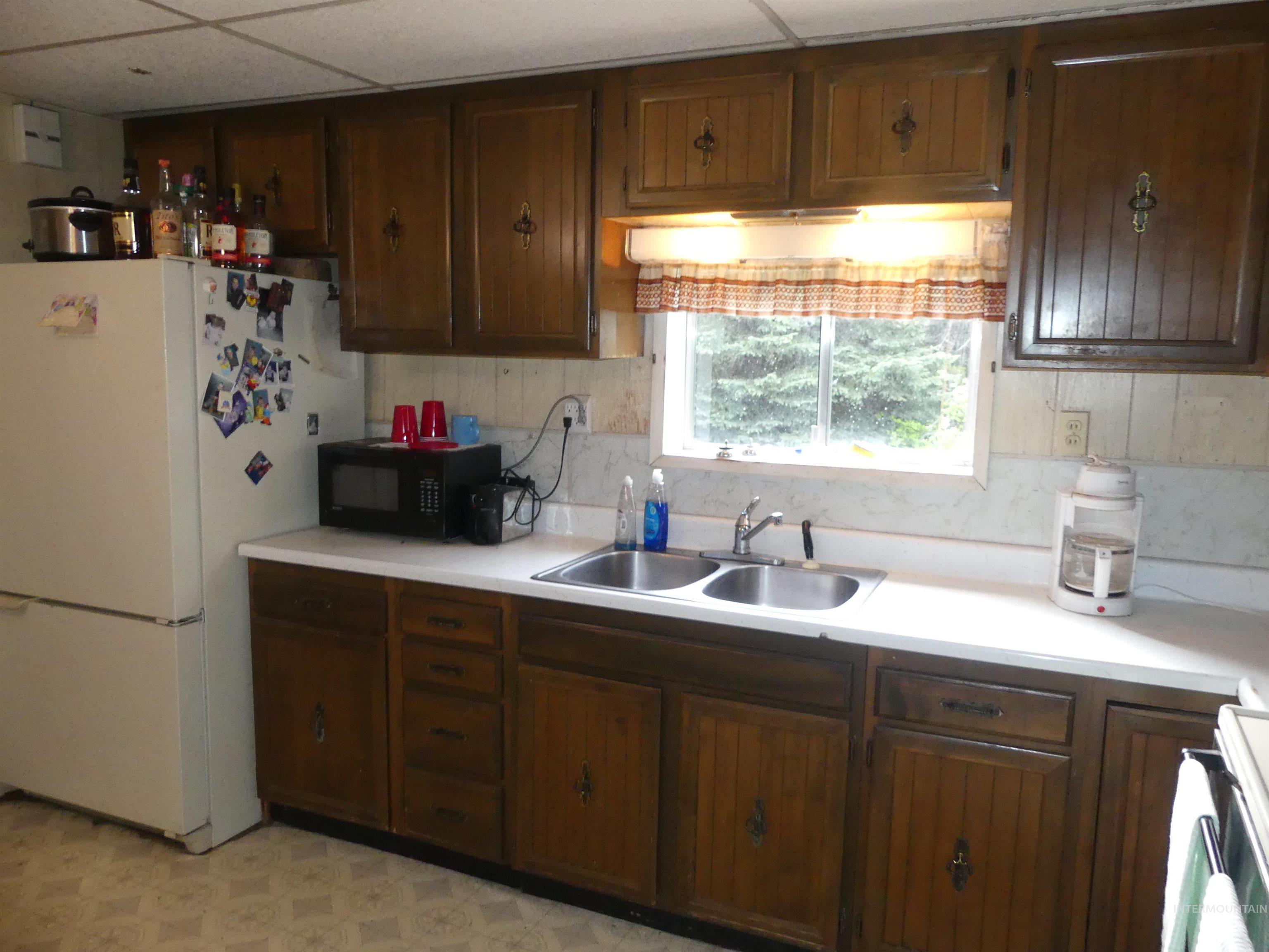 36975 Highway 11 Property Photo 36