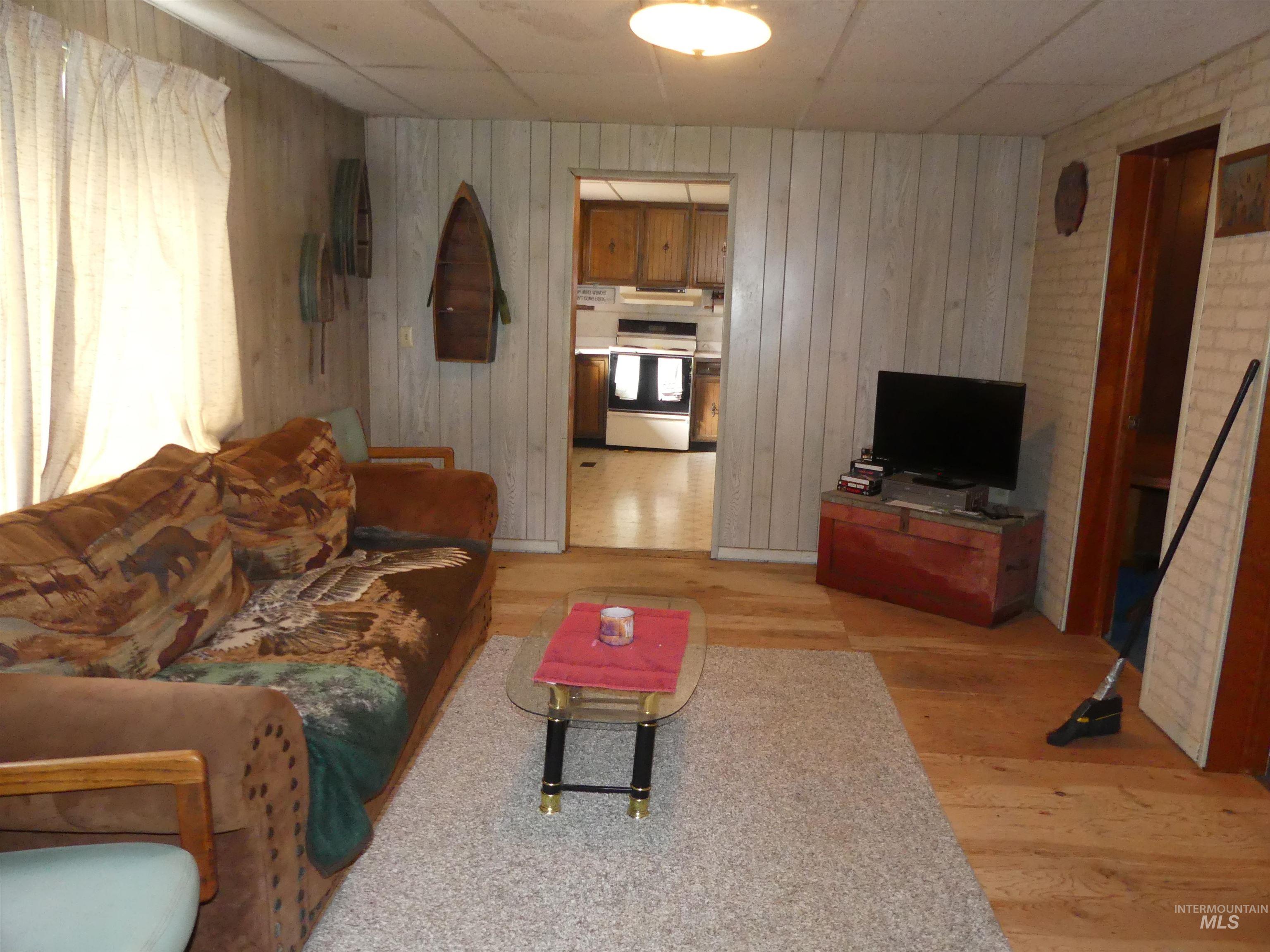36975 Highway 11 Property Photo 41
