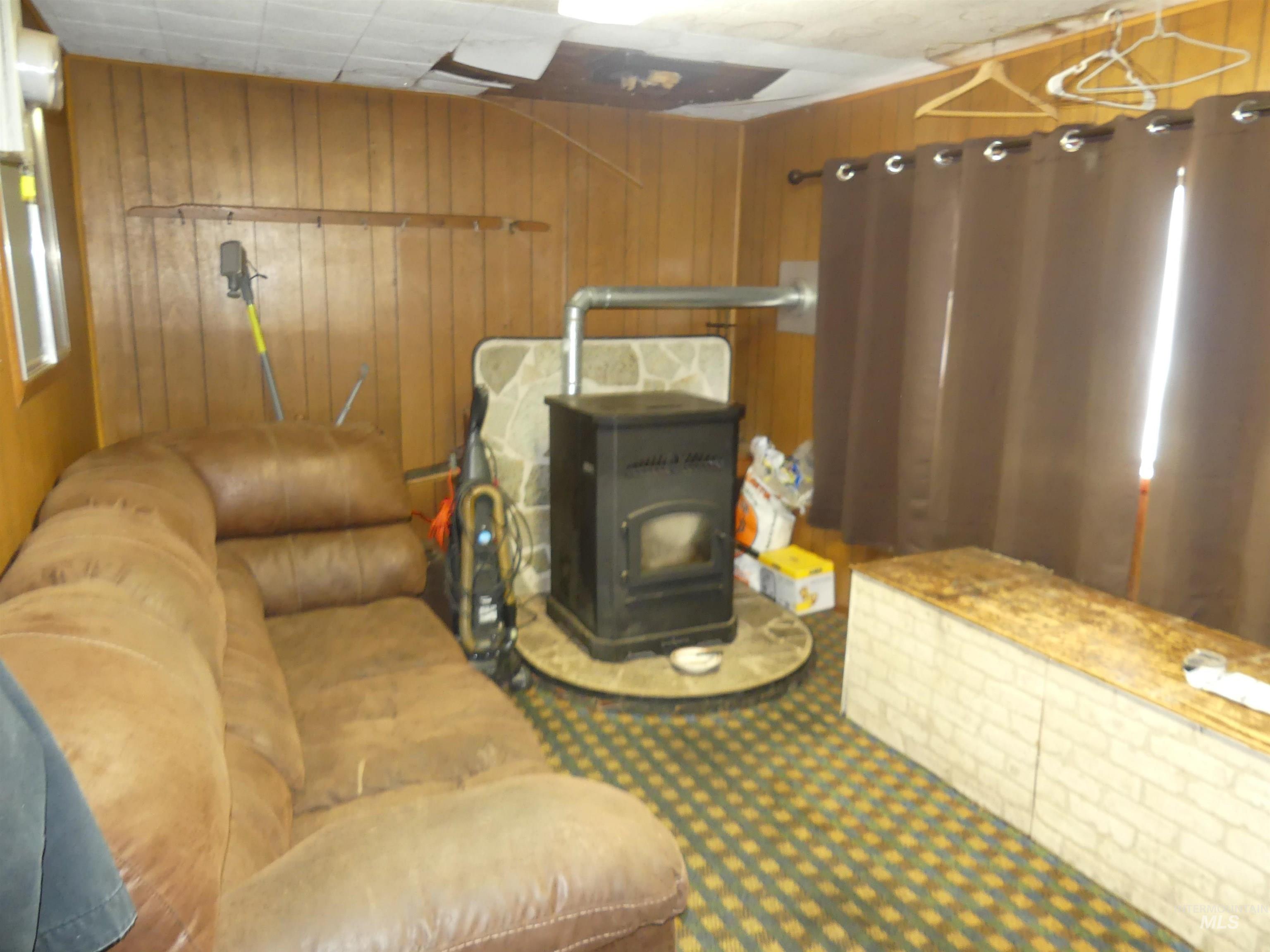 36975 Highway 11 Property Photo 44