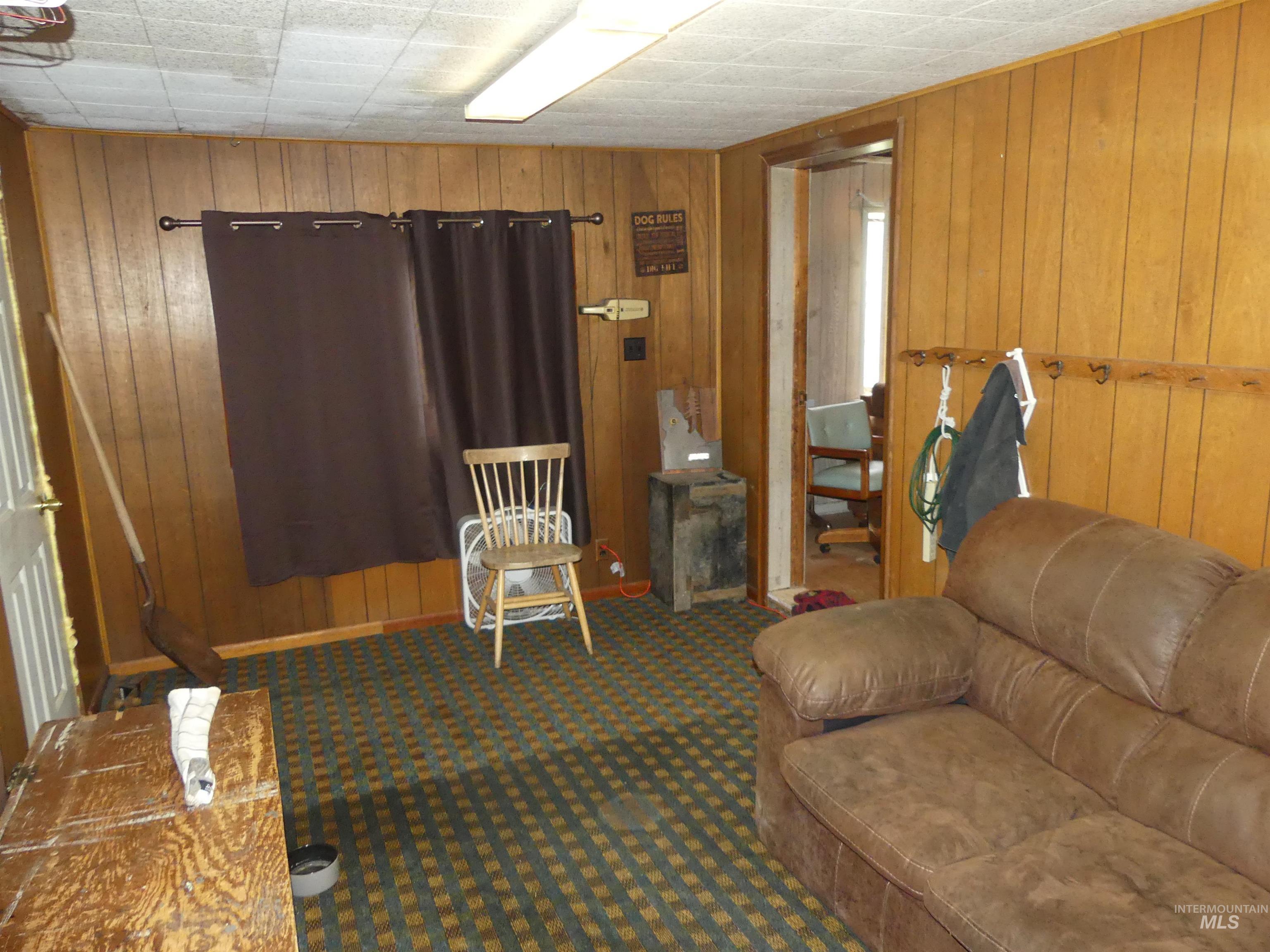 36975 Highway 11 Property Photo 45