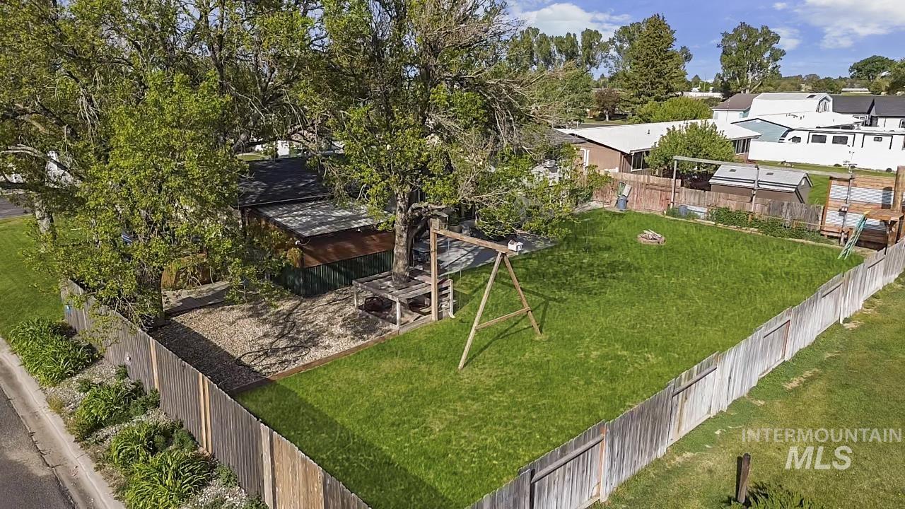669 Primrose Dr Property Photo 37