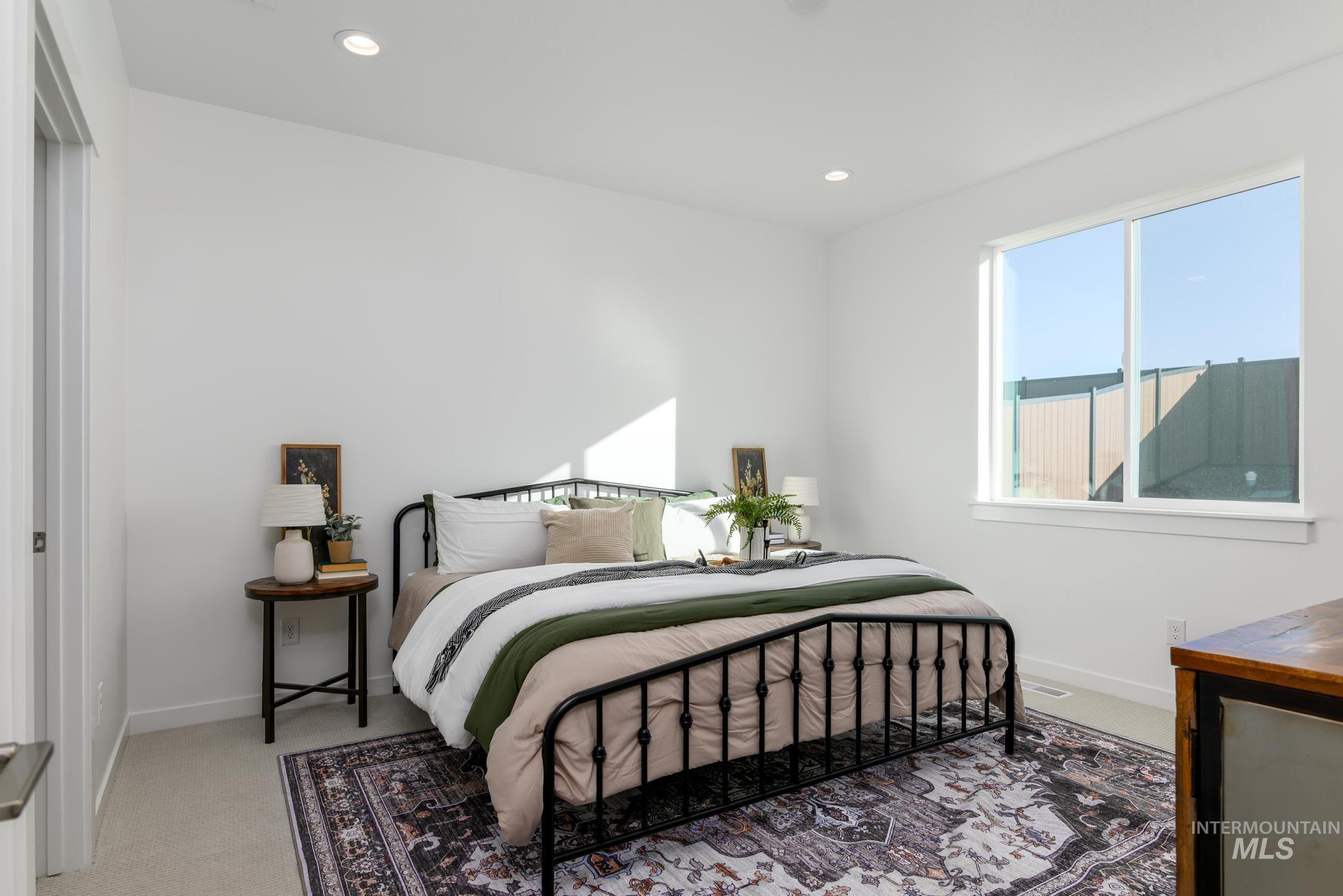 1911 W Arya St Property Photo 6