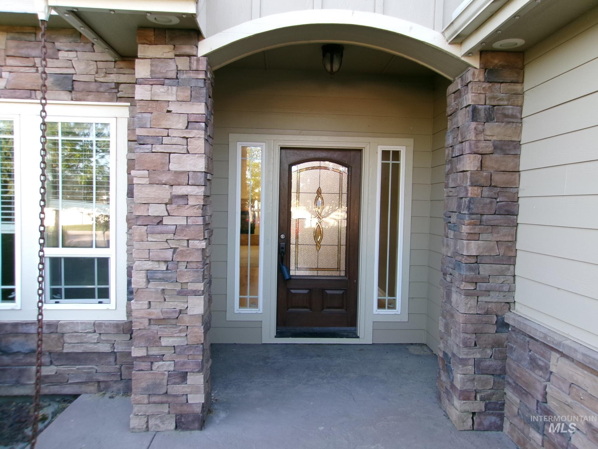2112 S Miller Way Property Photo 2
