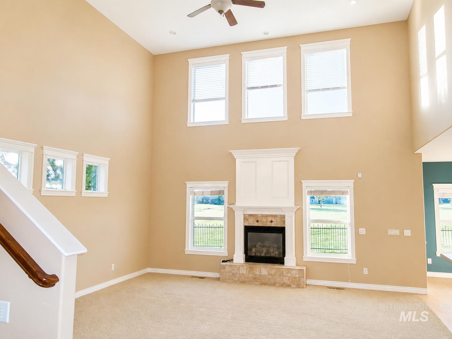 2112 S Miller Way Property Photo 4