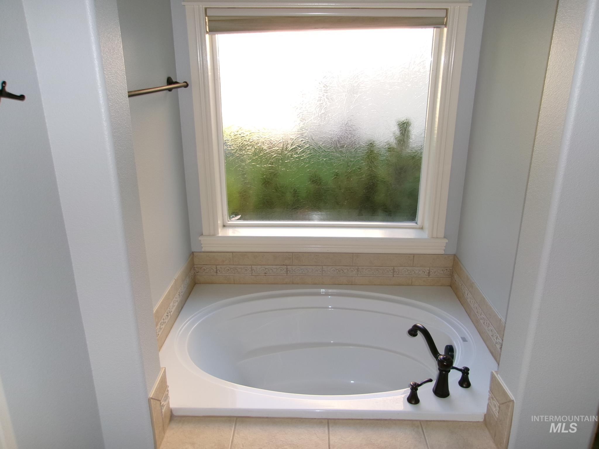 2112 S Miller Way Property Photo 11