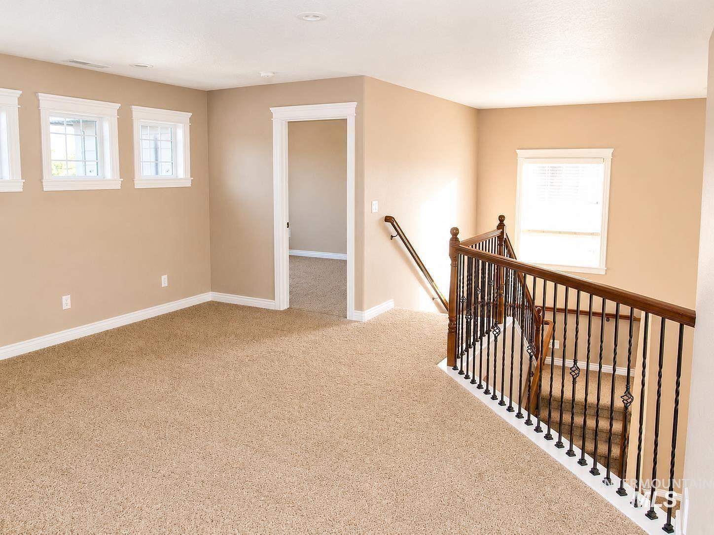 2112 S Miller Way Property Photo 11