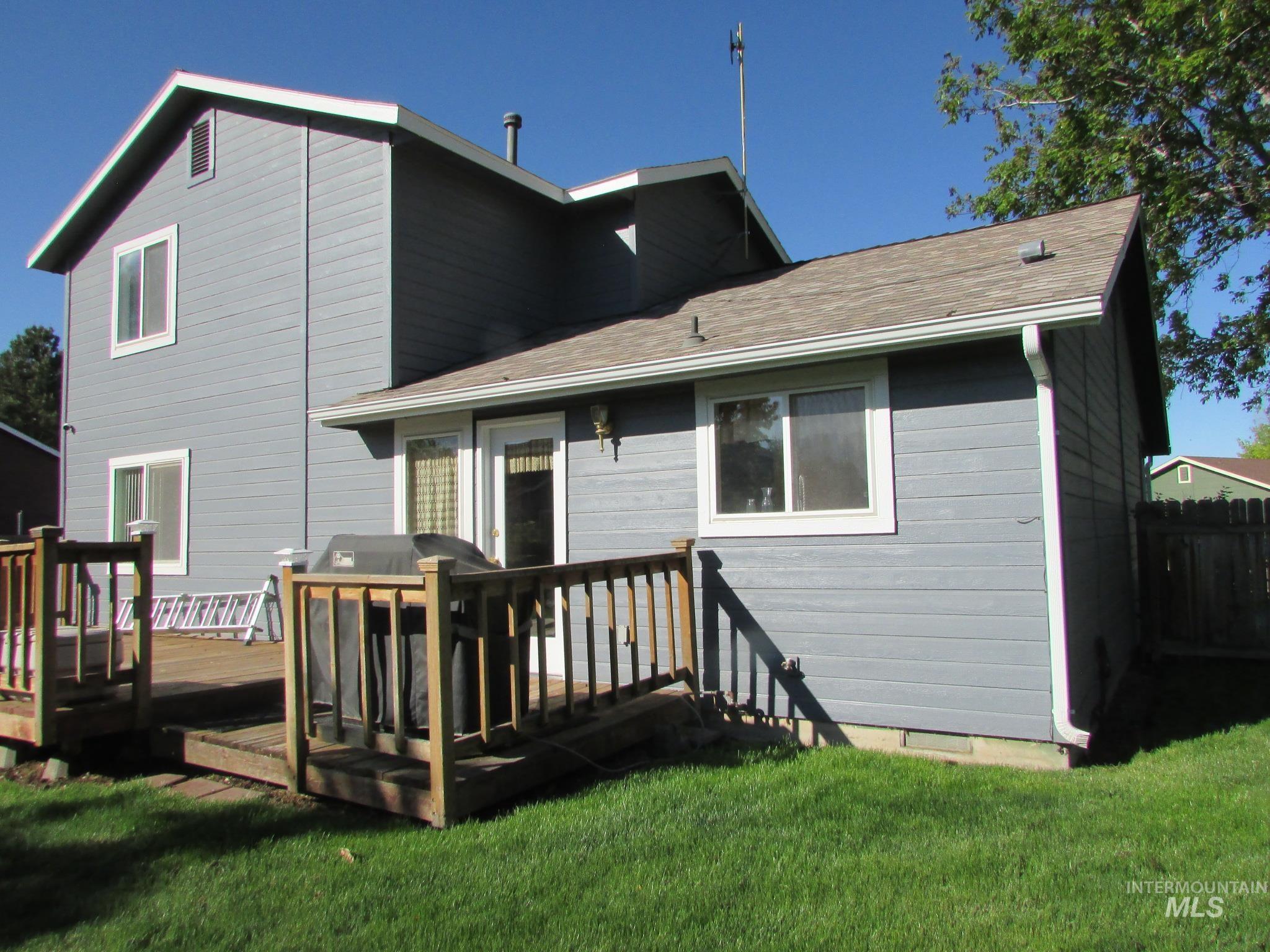 940 N Miner Ave. Property Photo 21