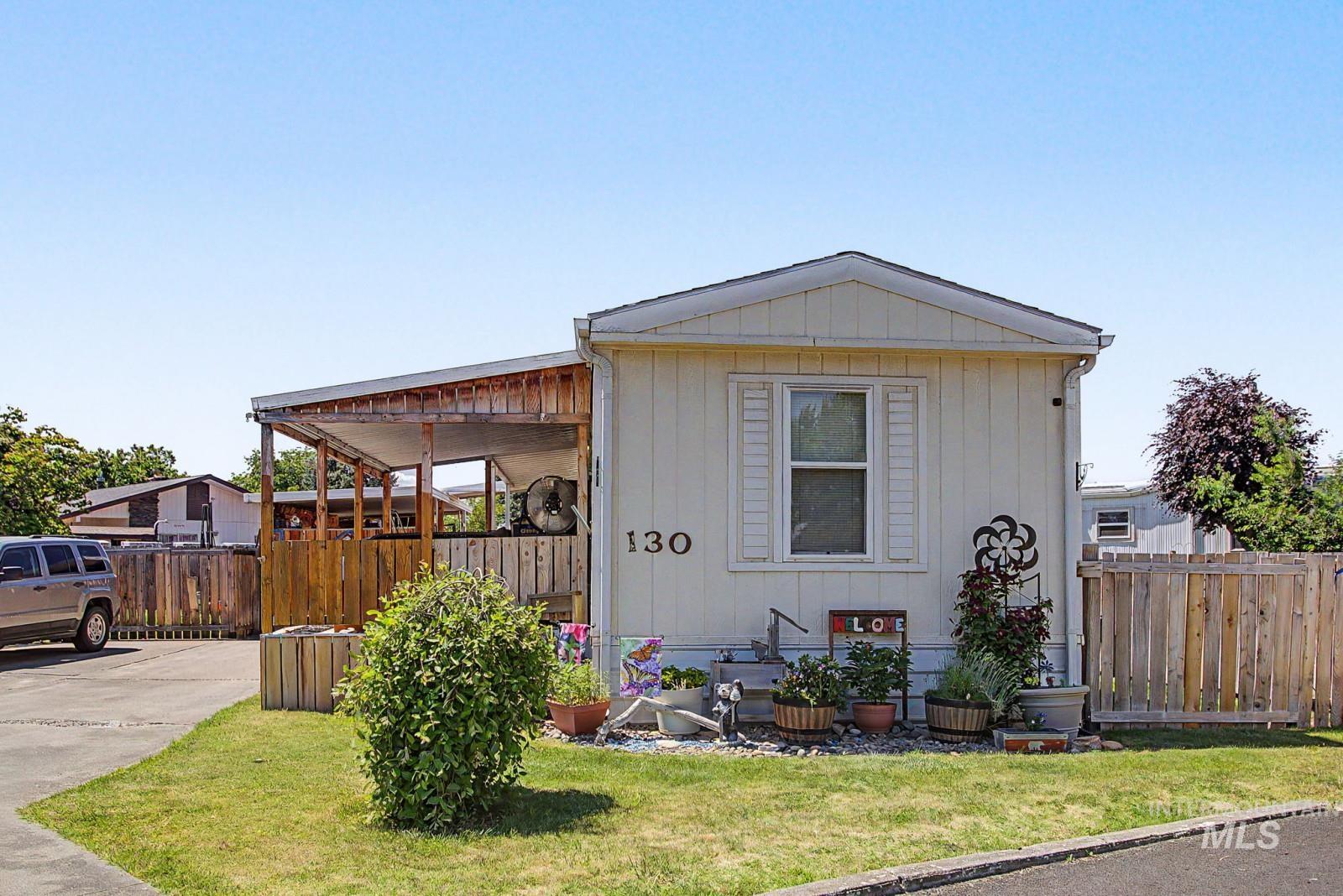 2015 6th Ave Property Photo 1