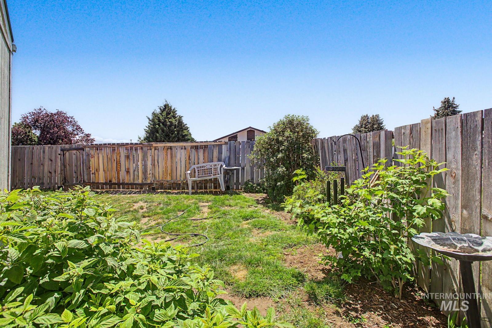 2015 6th Ave Property Photo 15